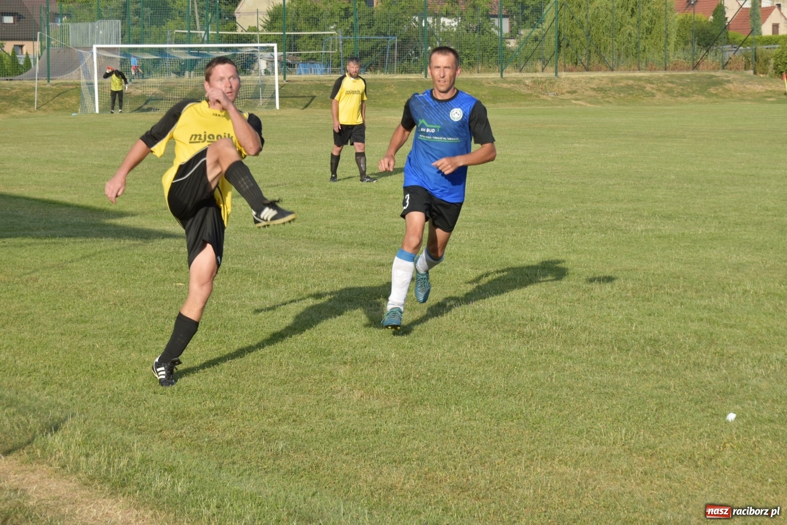 Zdjęcie w galerii na portalu naszraciborz.pl: Oldboje zagrali o Puchar Wójta Krzyżanowic [FOTO] wiadomości z regionu