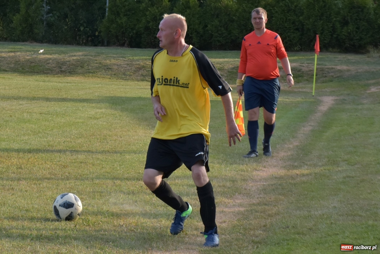 Zdjęcie w galerii na portalu naszraciborz.pl: Oldboje zagrali o Puchar Wójta Krzyżanowic [FOTO] wiadomości z regionu