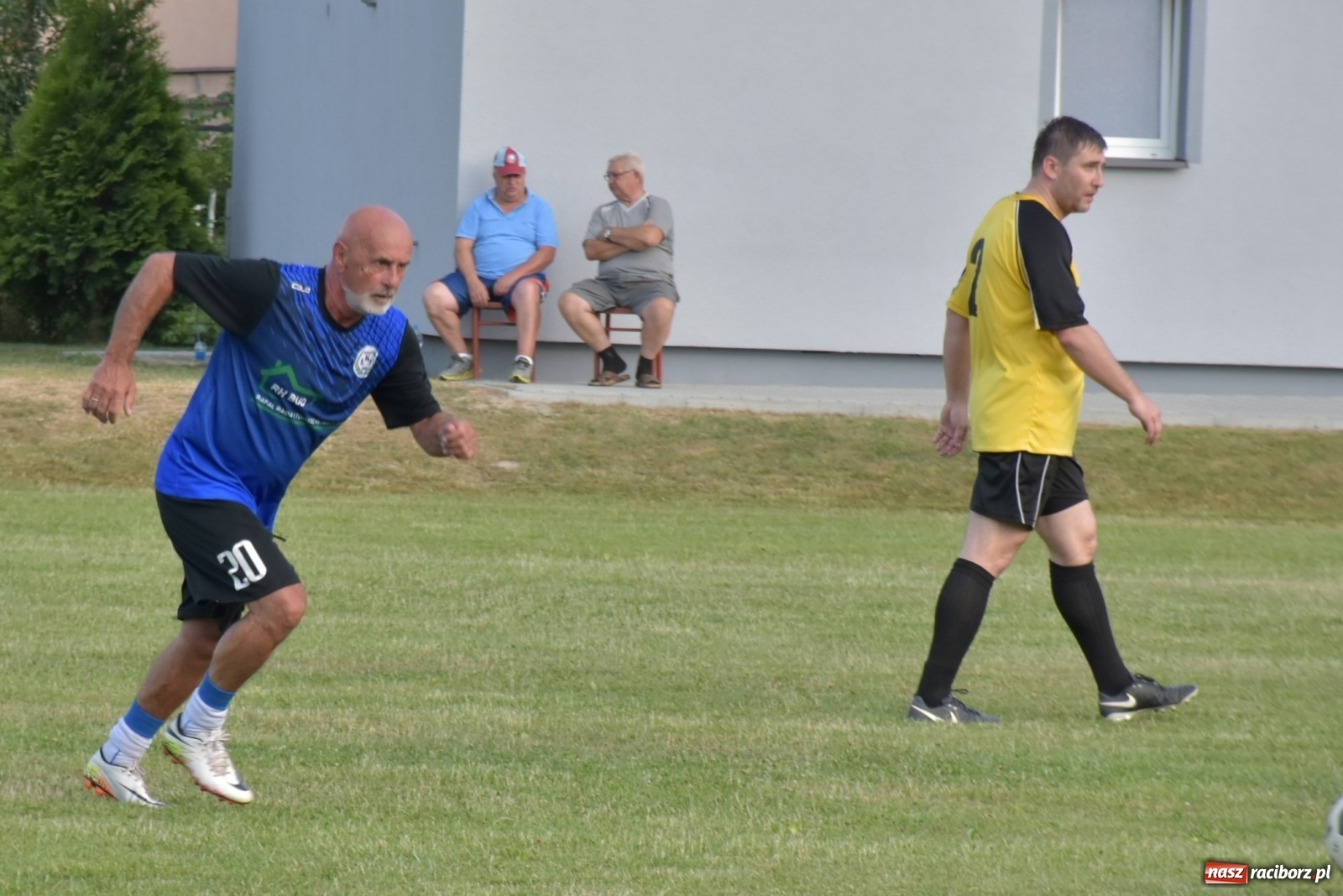 Zdjęcie w galerii na portalu naszraciborz.pl: Oldboje zagrali o Puchar Wójta Krzyżanowic [FOTO] wiadomości z regionu