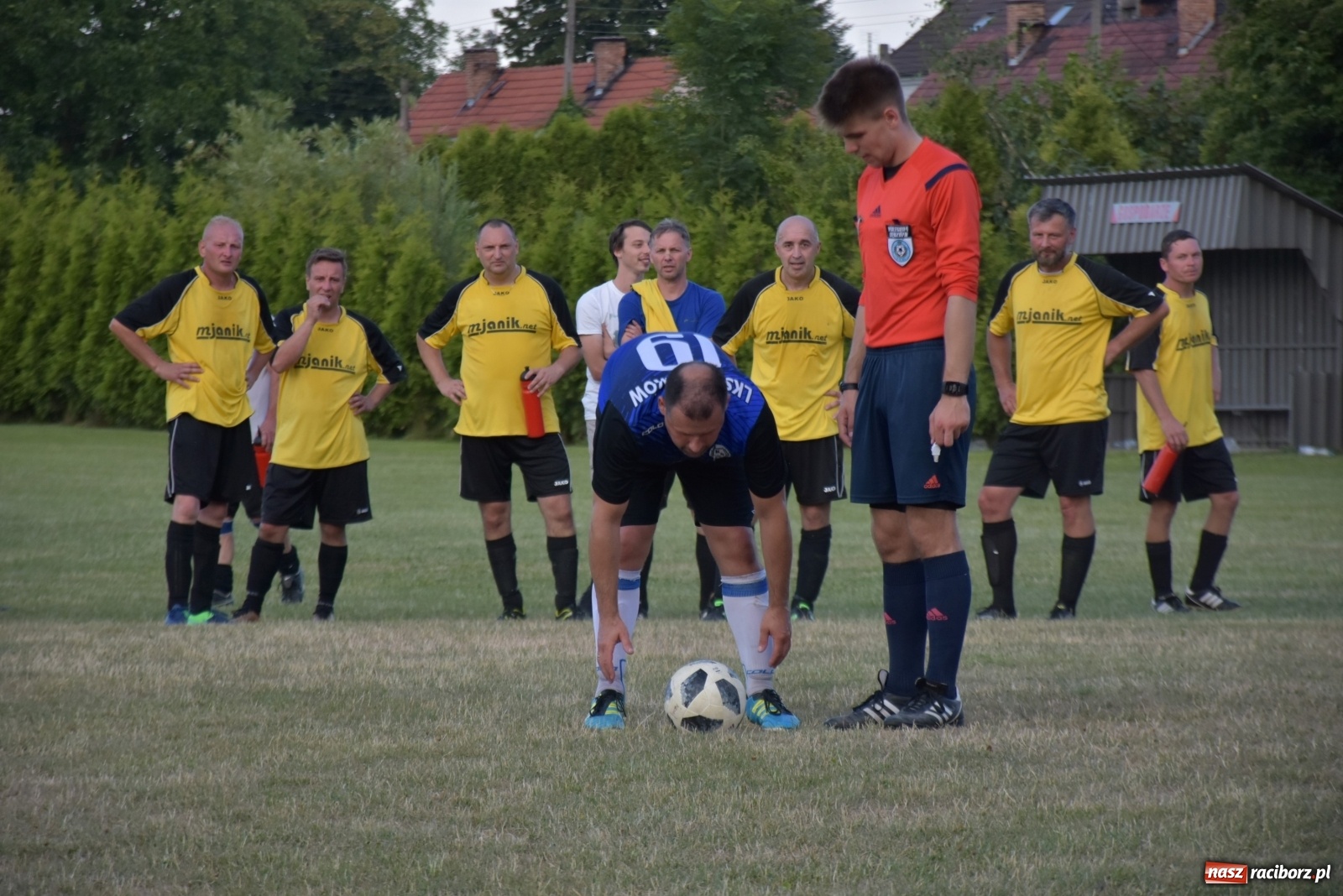 Zdjęcie w galerii na portalu naszraciborz.pl: Oldboje zagrali o Puchar Wójta Krzyżanowic [FOTO] wiadomości z regionu