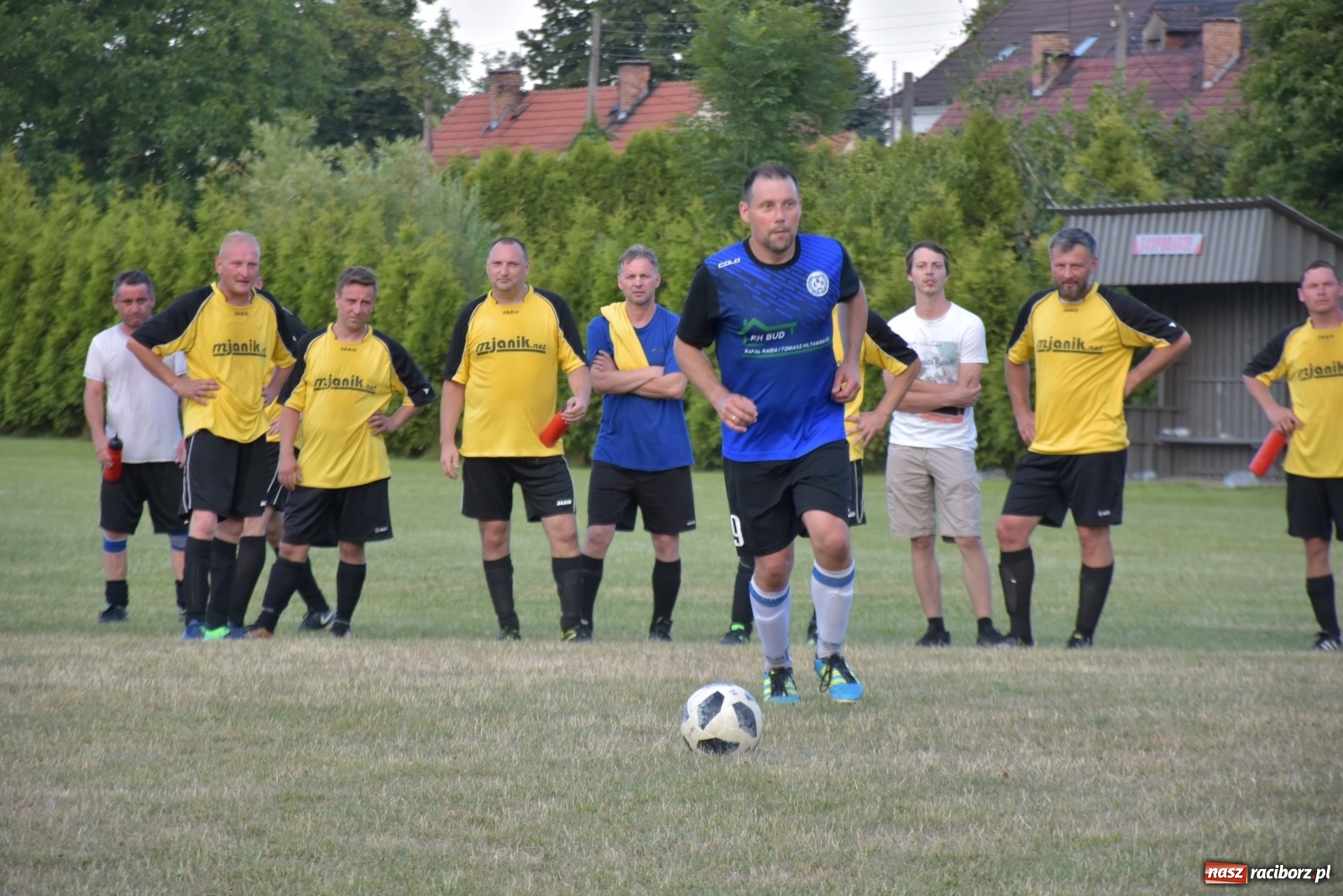 Zdjęcie w galerii na portalu naszraciborz.pl: Oldboje zagrali o Puchar Wójta Krzyżanowic [FOTO] wiadomości z regionu