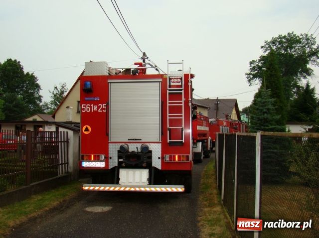 Zdjęcie w galerii na portalu naszraciborz.pl: Groźny pożar w Rudach. Były butle z gazem wiadomości z regionu