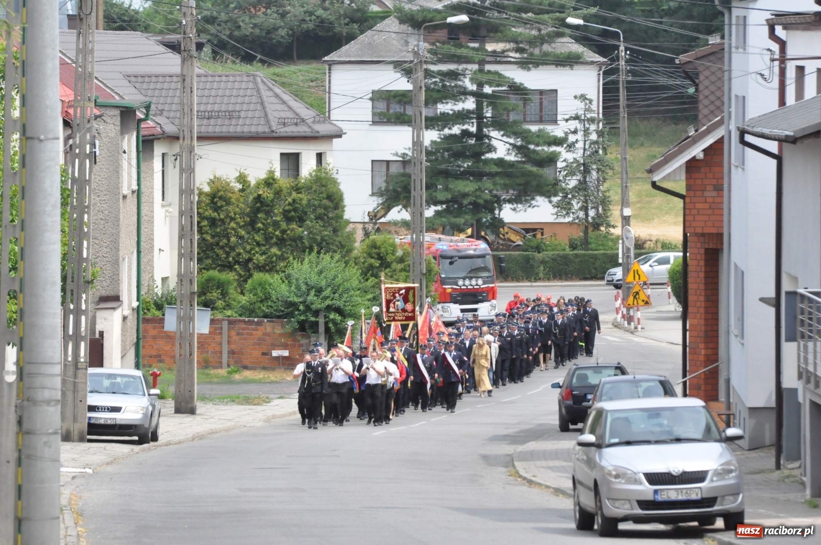Zdjęcie w galerii na portalu naszraciborz.pl: Radość, łzy i wzruszenie. Strażacy z Krzanowic świętowali 130-lecie i żegnali swojego kapelana [FOTO i WIDEO] wiadomości z regionu