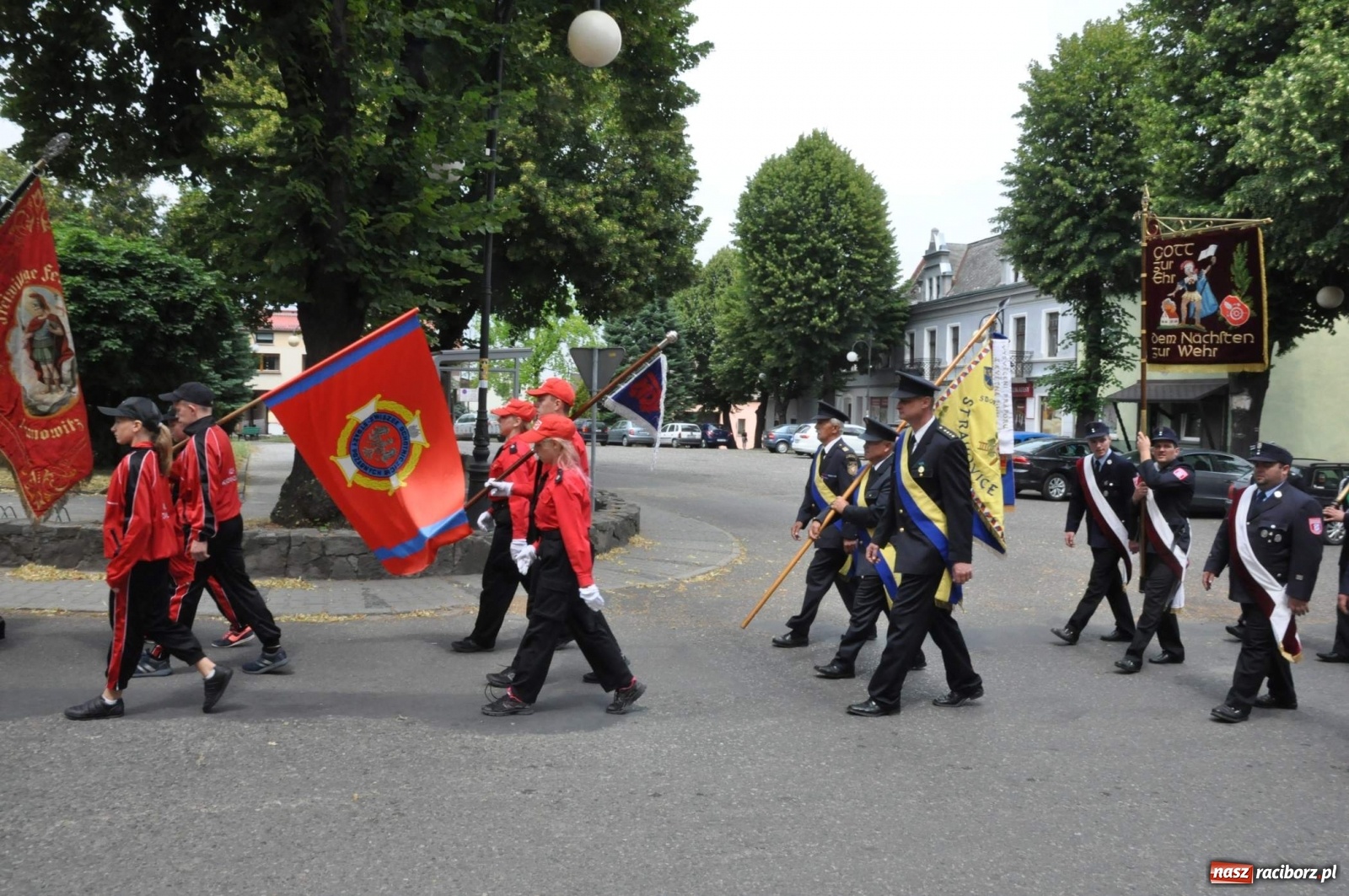 Zdjęcie w galerii na portalu naszraciborz.pl: Radość, łzy i wzruszenie. Strażacy z Krzanowic świętowali 130-lecie i żegnali swojego kapelana [FOTO i WIDEO] wiadomości z regionu