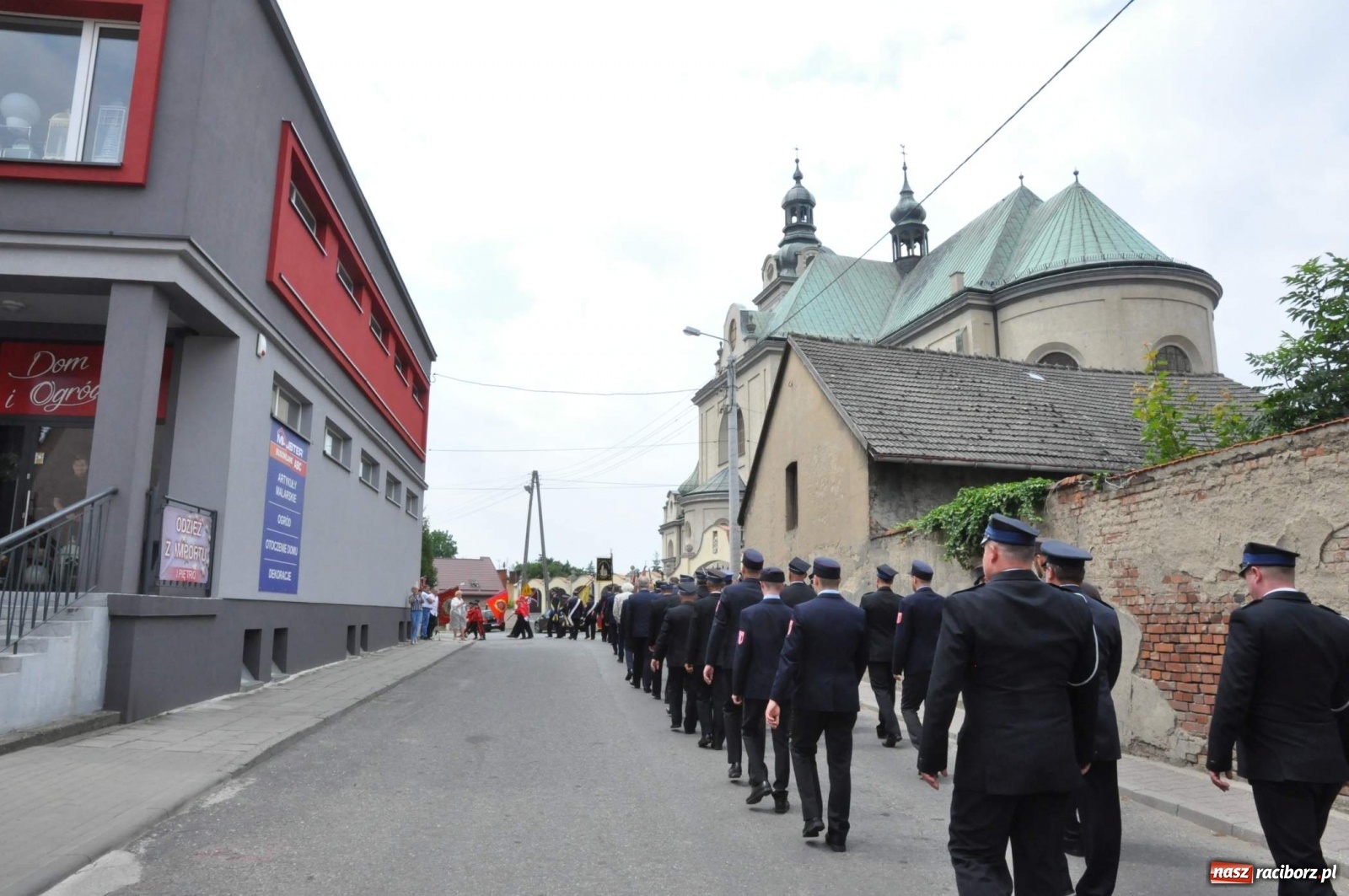 Zdjęcie w galerii na portalu naszraciborz.pl: Radość, łzy i wzruszenie. Strażacy z Krzanowic świętowali 130-lecie i żegnali swojego kapelana [FOTO i WIDEO] wiadomości z regionu