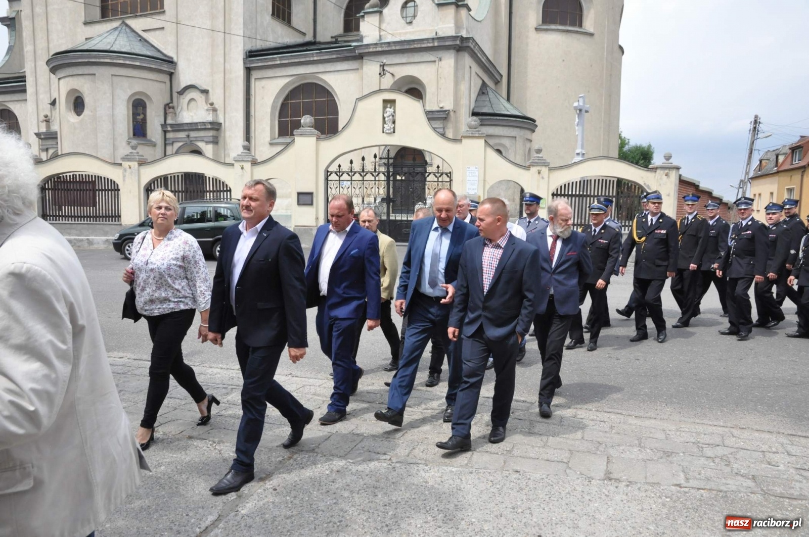 Zdjęcie w galerii na portalu naszraciborz.pl: Radość, łzy i wzruszenie. Strażacy z Krzanowic świętowali 130-lecie i żegnali swojego kapelana [FOTO i WIDEO] wiadomości z regionu
