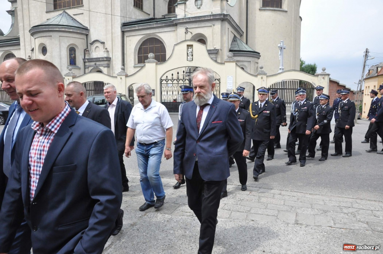 Zdjęcie w galerii na portalu naszraciborz.pl: Radość, łzy i wzruszenie. Strażacy z Krzanowic świętowali 130-lecie i żegnali swojego kapelana [FOTO i WIDEO] wiadomości z regionu