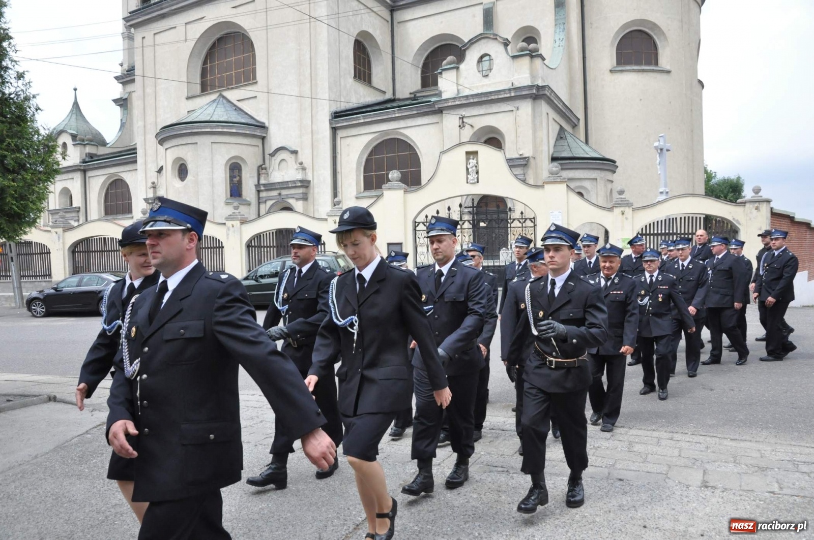 Zdjęcie w galerii na portalu naszraciborz.pl: Radość, łzy i wzruszenie. Strażacy z Krzanowic świętowali 130-lecie i żegnali swojego kapelana [FOTO i WIDEO] wiadomości z regionu