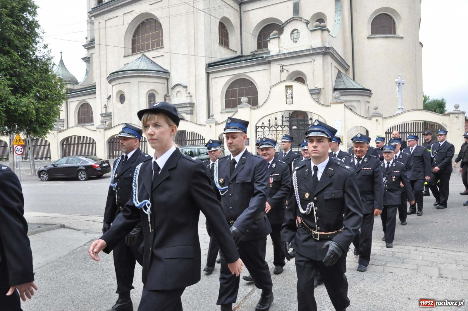 Zdjęcie w galerii na portalu naszraciborz.pl: Radość, łzy i wzruszenie. Strażacy z Krzanowic świętowali 130-lecie i żegnali swojego kapelana [FOTO i WIDEO] wiadomości z regionu