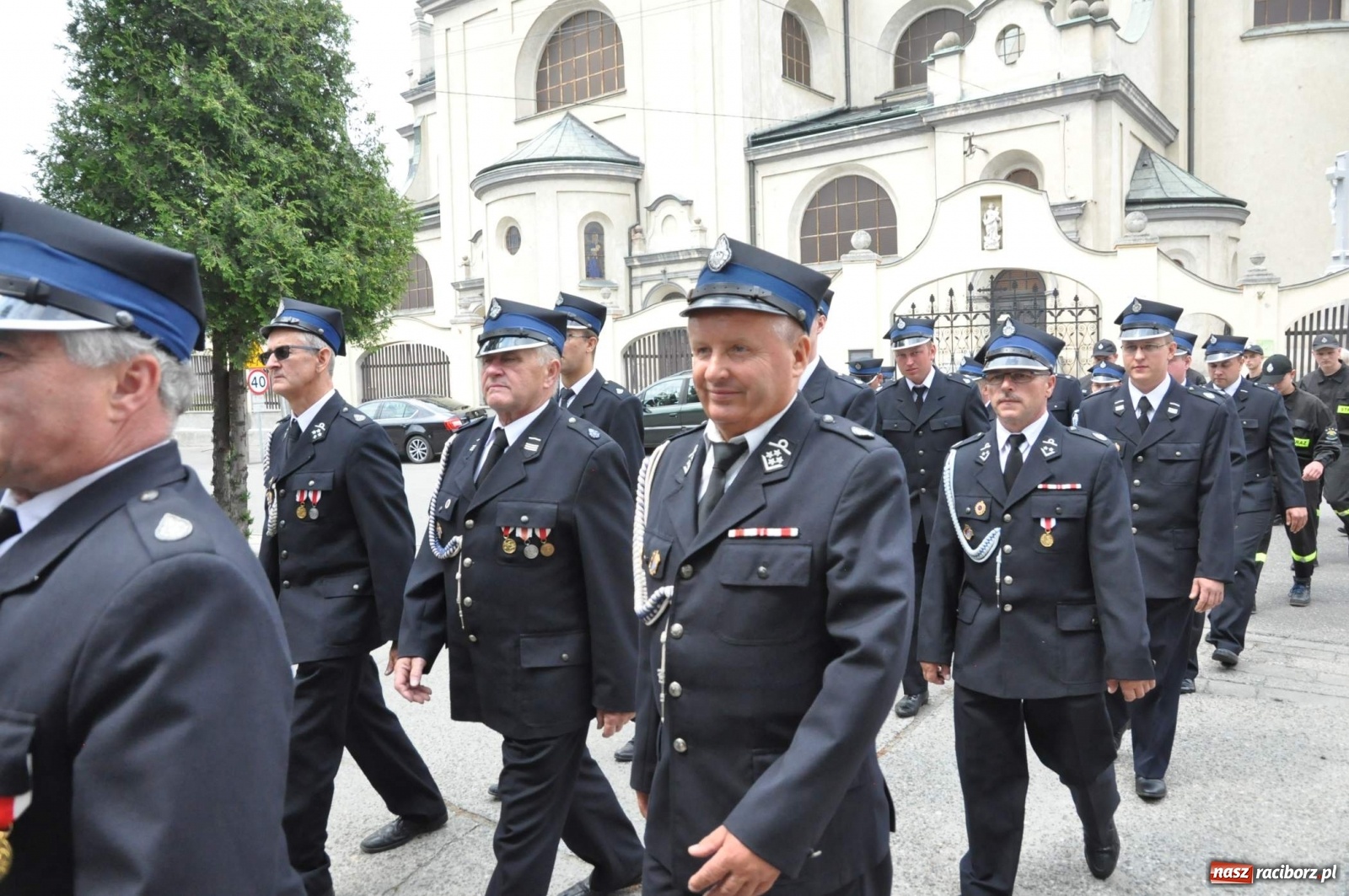 Zdjęcie w galerii na portalu naszraciborz.pl: Radość, łzy i wzruszenie. Strażacy z Krzanowic świętowali 130-lecie i żegnali swojego kapelana [FOTO i WIDEO] wiadomości z regionu