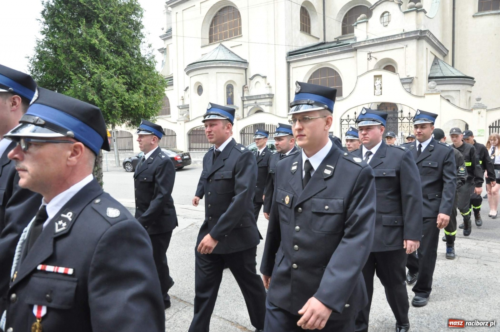 Zdjęcie w galerii na portalu naszraciborz.pl: Radość, łzy i wzruszenie. Strażacy z Krzanowic świętowali 130-lecie i żegnali swojego kapelana [FOTO i WIDEO] wiadomości z regionu