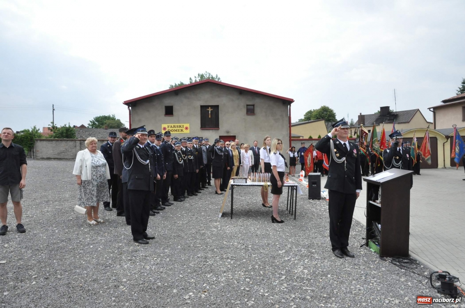 Zdjęcie w galerii na portalu naszraciborz.pl: Radość, łzy i wzruszenie. Strażacy z Krzanowic świętowali 130-lecie i żegnali swojego kapelana [FOTO i WIDEO] wiadomości z regionu
