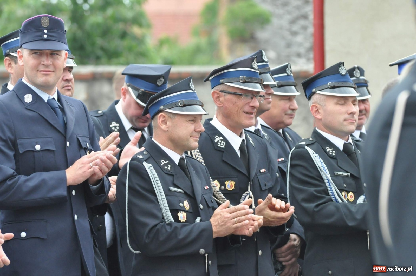 Zdjęcie w galerii na portalu naszraciborz.pl: Radość, łzy i wzruszenie. Strażacy z Krzanowic świętowali 130-lecie i żegnali swojego kapelana [FOTO i WIDEO] wiadomości z regionu