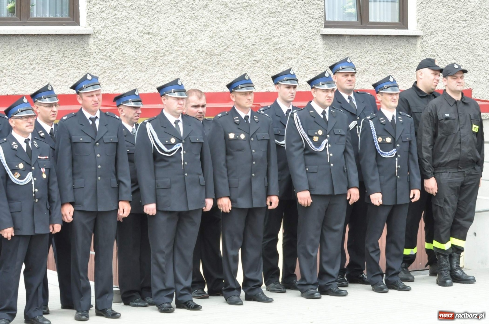 Zdjęcie w galerii na portalu naszraciborz.pl: Radość, łzy i wzruszenie. Strażacy z Krzanowic świętowali 130-lecie i żegnali swojego kapelana [FOTO i WIDEO] wiadomości z regionu