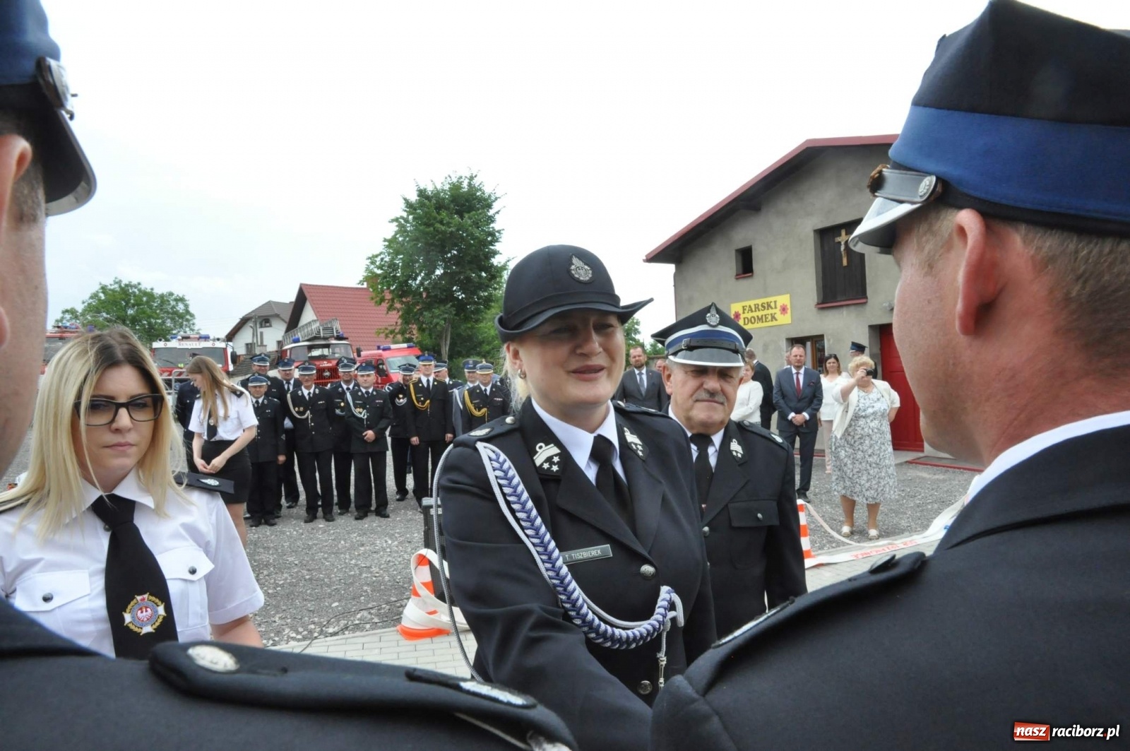 Zdjęcie w galerii na portalu naszraciborz.pl: Radość, łzy i wzruszenie. Strażacy z Krzanowic świętowali 130-lecie i żegnali swojego kapelana [FOTO i WIDEO] wiadomości z regionu