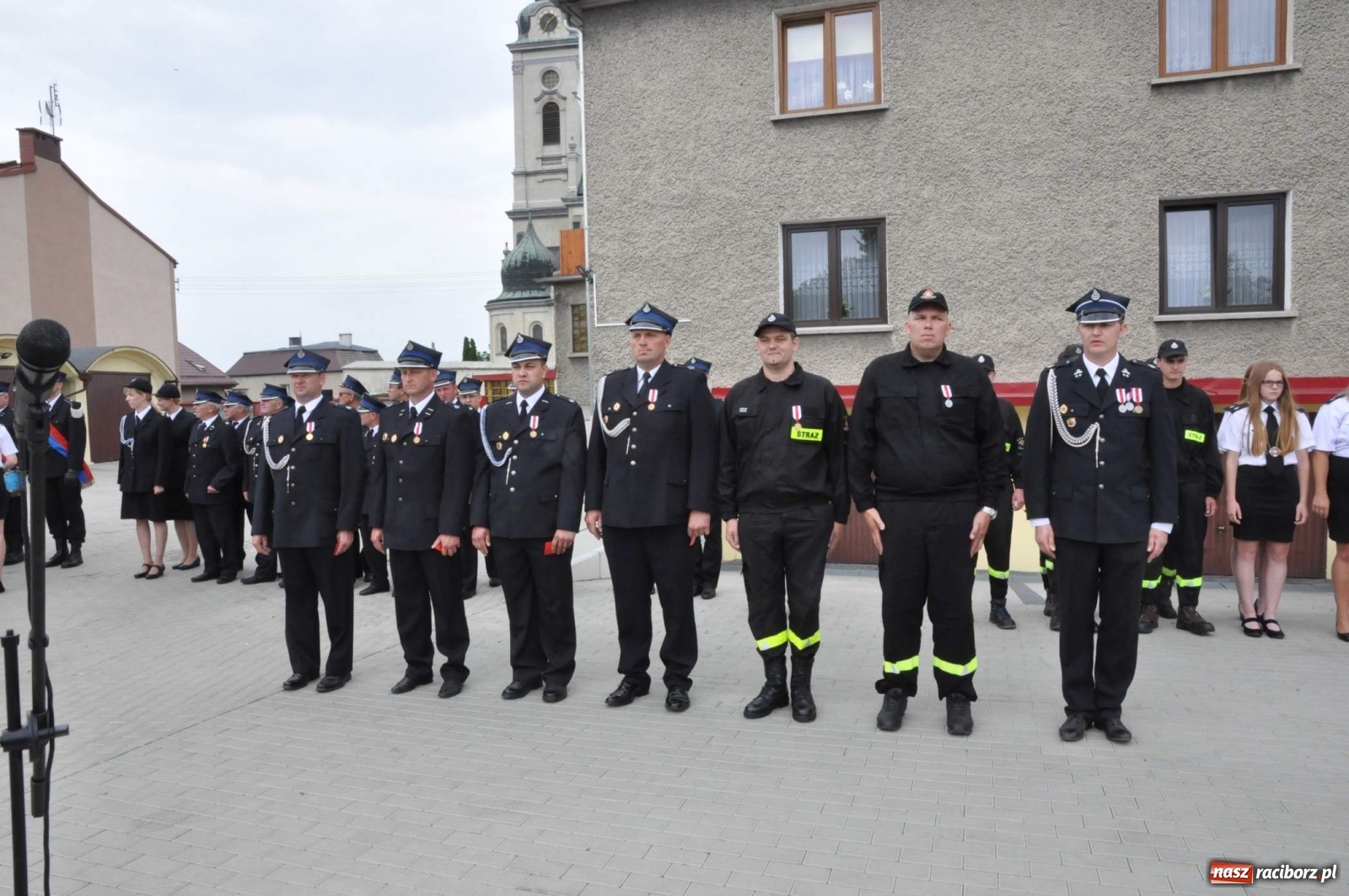 Zdjęcie w galerii na portalu naszraciborz.pl: Radość, łzy i wzruszenie. Strażacy z Krzanowic świętowali 130-lecie i żegnali swojego kapelana [FOTO i WIDEO] wiadomości z regionu