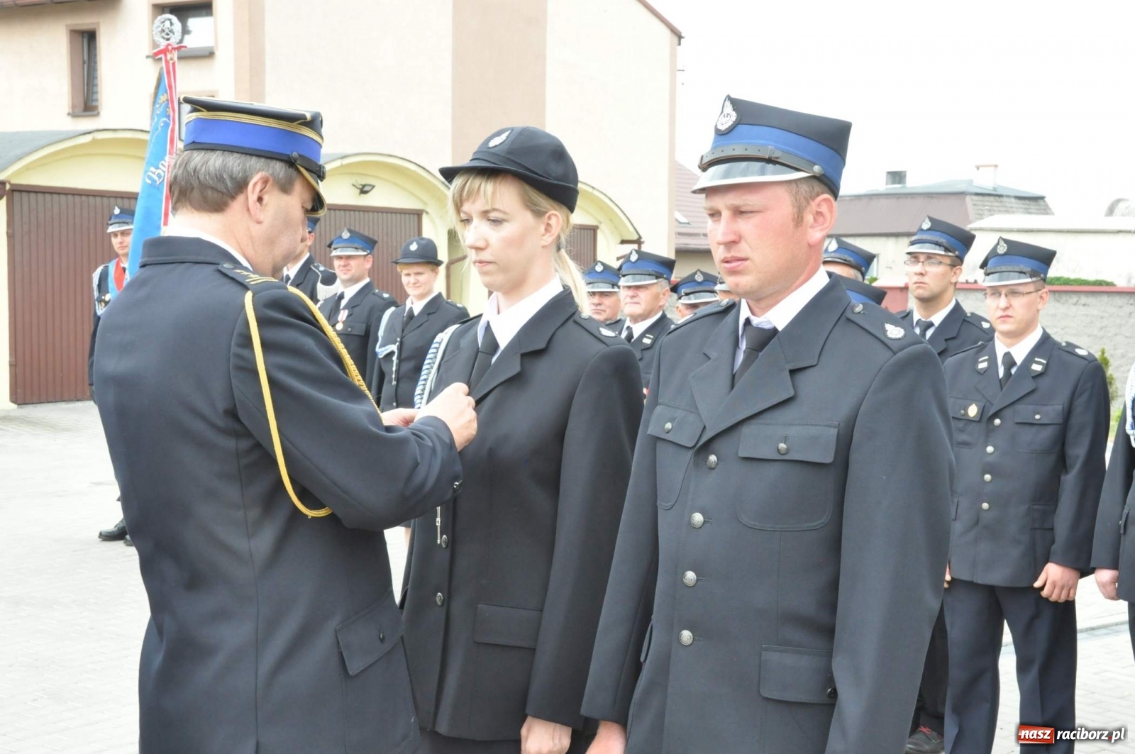 Zdjęcie w galerii na portalu naszraciborz.pl: Radość, łzy i wzruszenie. Strażacy z Krzanowic świętowali 130-lecie i żegnali swojego kapelana [FOTO i WIDEO] wiadomości z regionu