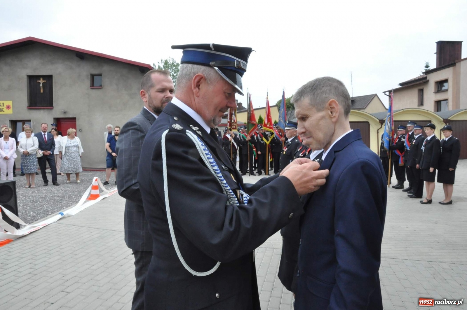 Zdjęcie w galerii na portalu naszraciborz.pl: Radość, łzy i wzruszenie. Strażacy z Krzanowic świętowali 130-lecie i żegnali swojego kapelana [FOTO i WIDEO] wiadomości z regionu