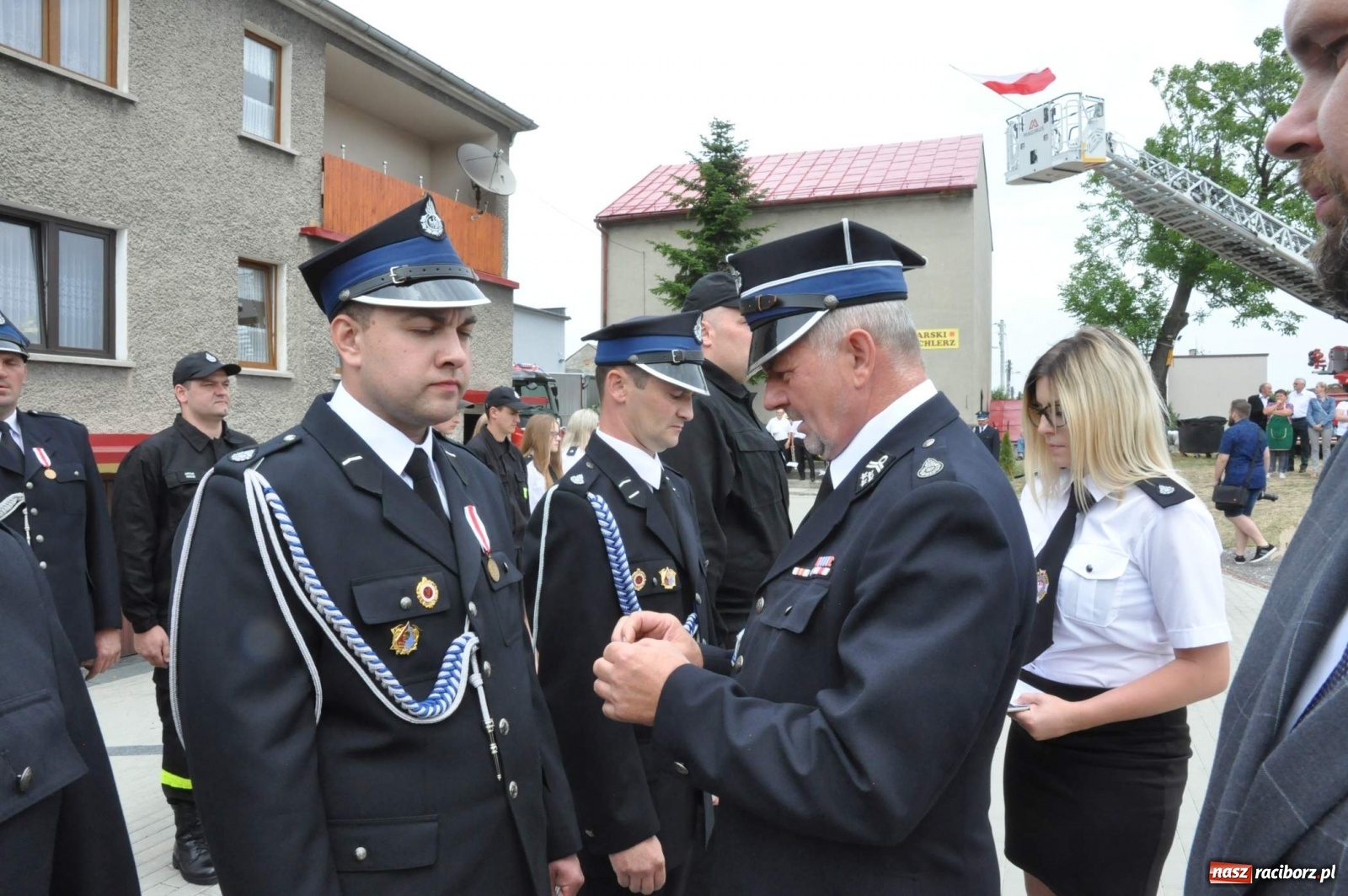 Zdjęcie w galerii na portalu naszraciborz.pl: Radość, łzy i wzruszenie. Strażacy z Krzanowic świętowali 130-lecie i żegnali swojego kapelana [FOTO i WIDEO] wiadomości z regionu