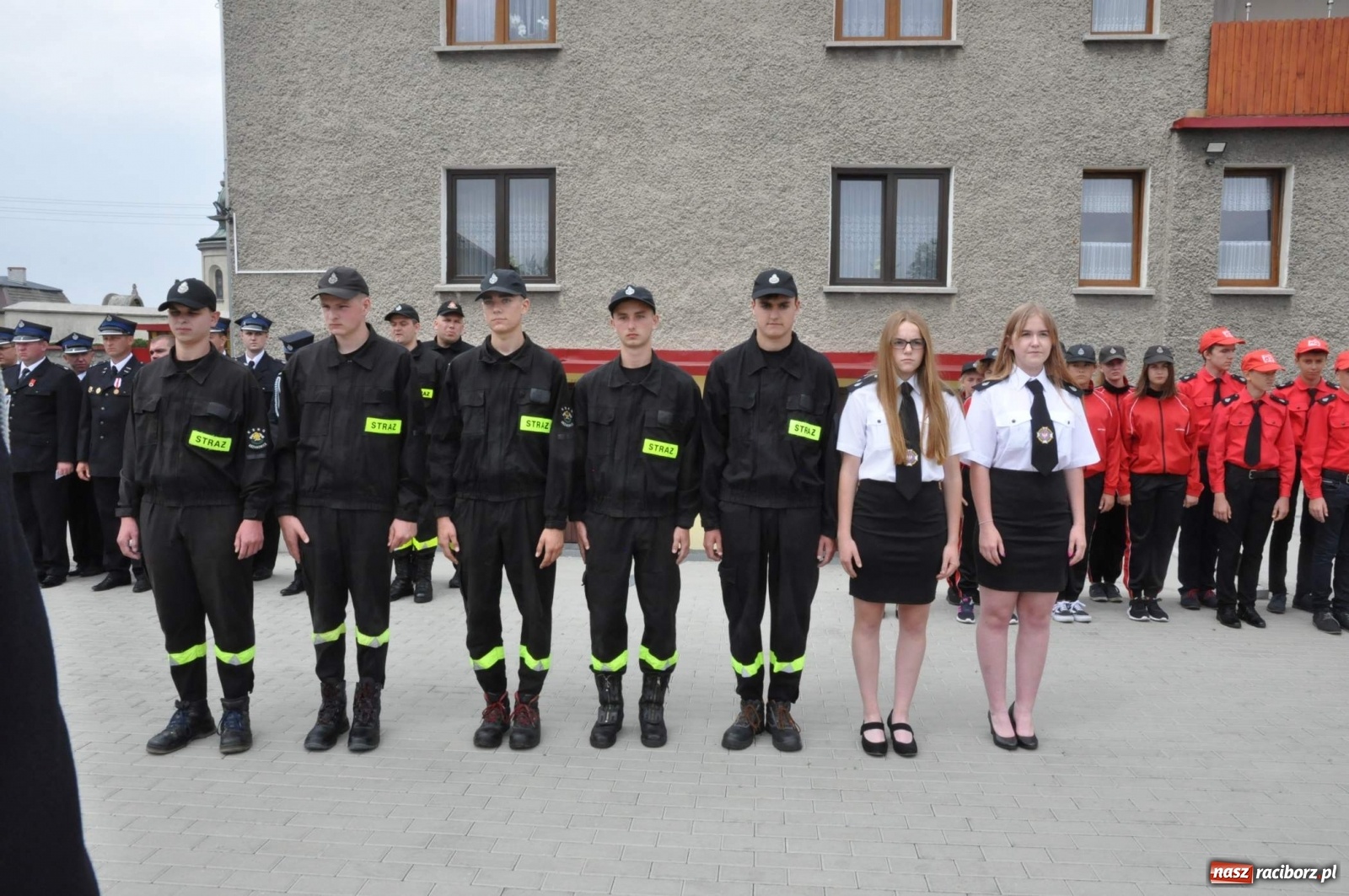 Zdjęcie w galerii na portalu naszraciborz.pl: Radość, łzy i wzruszenie. Strażacy z Krzanowic świętowali 130-lecie i żegnali swojego kapelana [FOTO i WIDEO] wiadomości z regionu