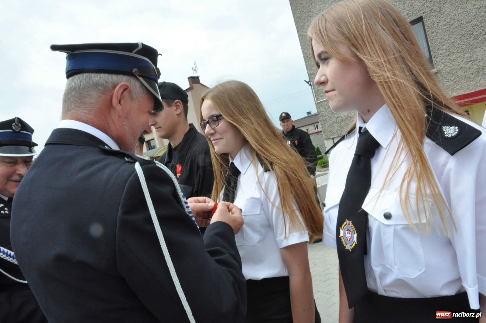 Zdjęcie w galerii na portalu naszraciborz.pl: Radość, łzy i wzruszenie. Strażacy z Krzanowic świętowali 130-lecie i żegnali swojego kapelana [FOTO i WIDEO] wiadomości z regionu
