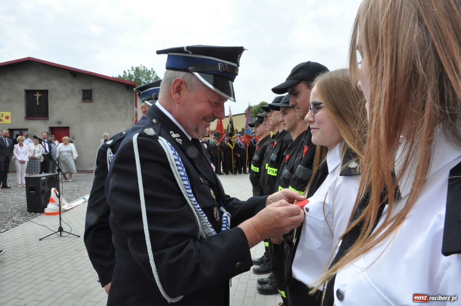 Zdjęcie w galerii na portalu naszraciborz.pl: Radość, łzy i wzruszenie. Strażacy z Krzanowic świętowali 130-lecie i żegnali swojego kapelana [FOTO i WIDEO] wiadomości z regionu