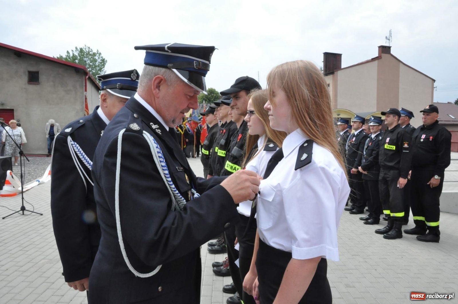Zdjęcie w galerii na portalu naszraciborz.pl: Radość, łzy i wzruszenie. Strażacy z Krzanowic świętowali 130-lecie i żegnali swojego kapelana [FOTO i WIDEO] wiadomości z regionu