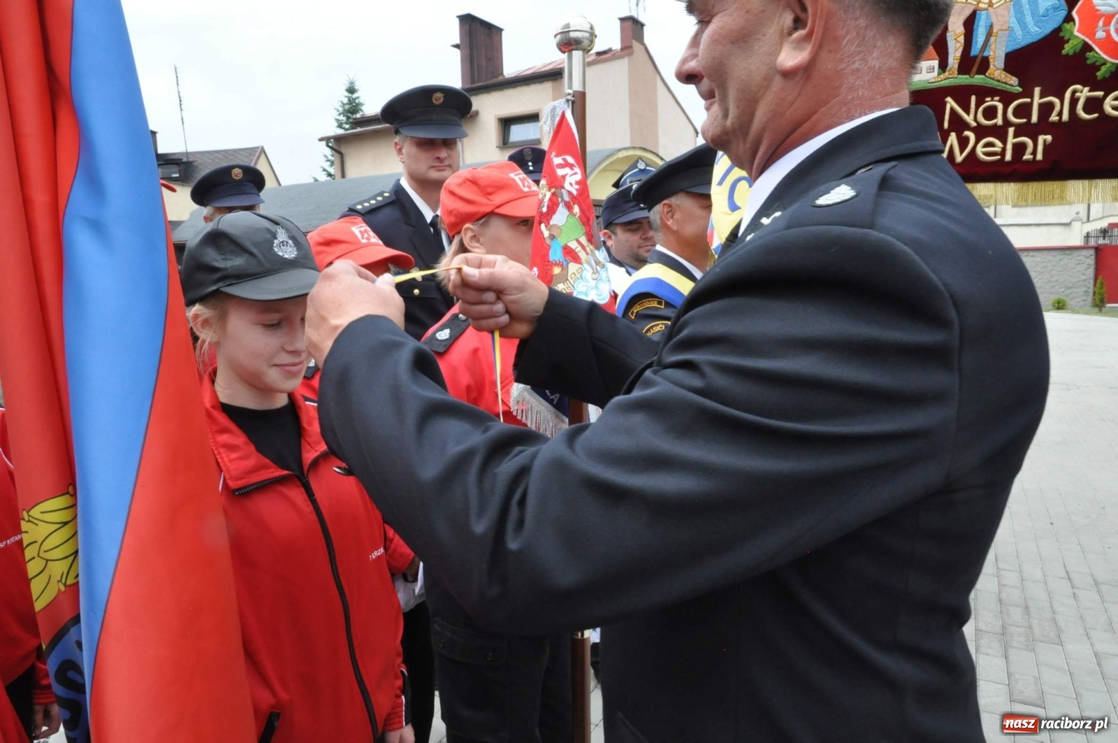 Zdjęcie w galerii na portalu naszraciborz.pl: Radość, łzy i wzruszenie. Strażacy z Krzanowic świętowali 130-lecie i żegnali swojego kapelana [FOTO i WIDEO] wiadomości z regionu
