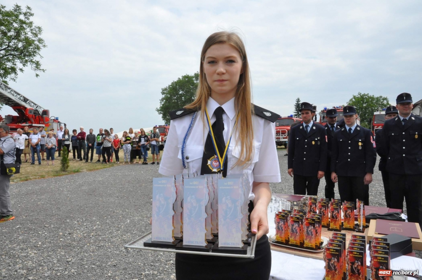 Zdjęcie w galerii na portalu naszraciborz.pl: Radość, łzy i wzruszenie. Strażacy z Krzanowic świętowali 130-lecie i żegnali swojego kapelana [FOTO i WIDEO] wiadomości z regionu