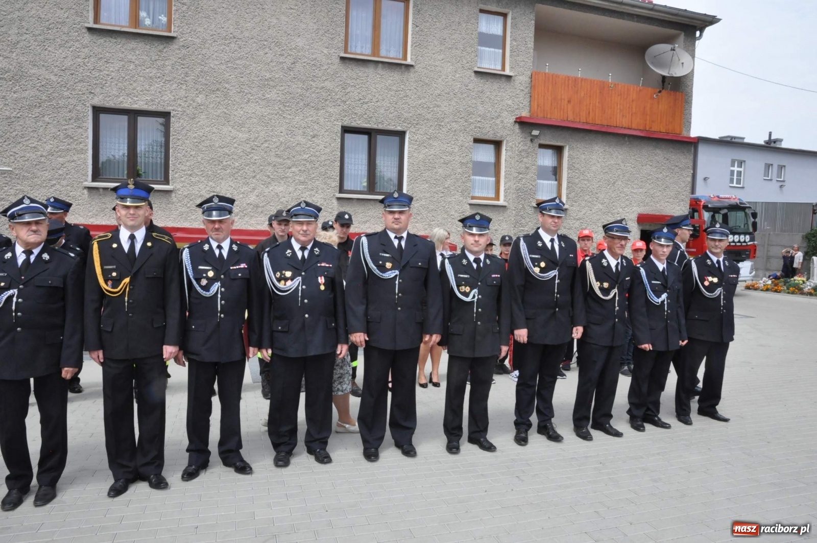 Zdjęcie w galerii na portalu naszraciborz.pl: Radość, łzy i wzruszenie. Strażacy z Krzanowic świętowali 130-lecie i żegnali swojego kapelana [FOTO i WIDEO] wiadomości z regionu