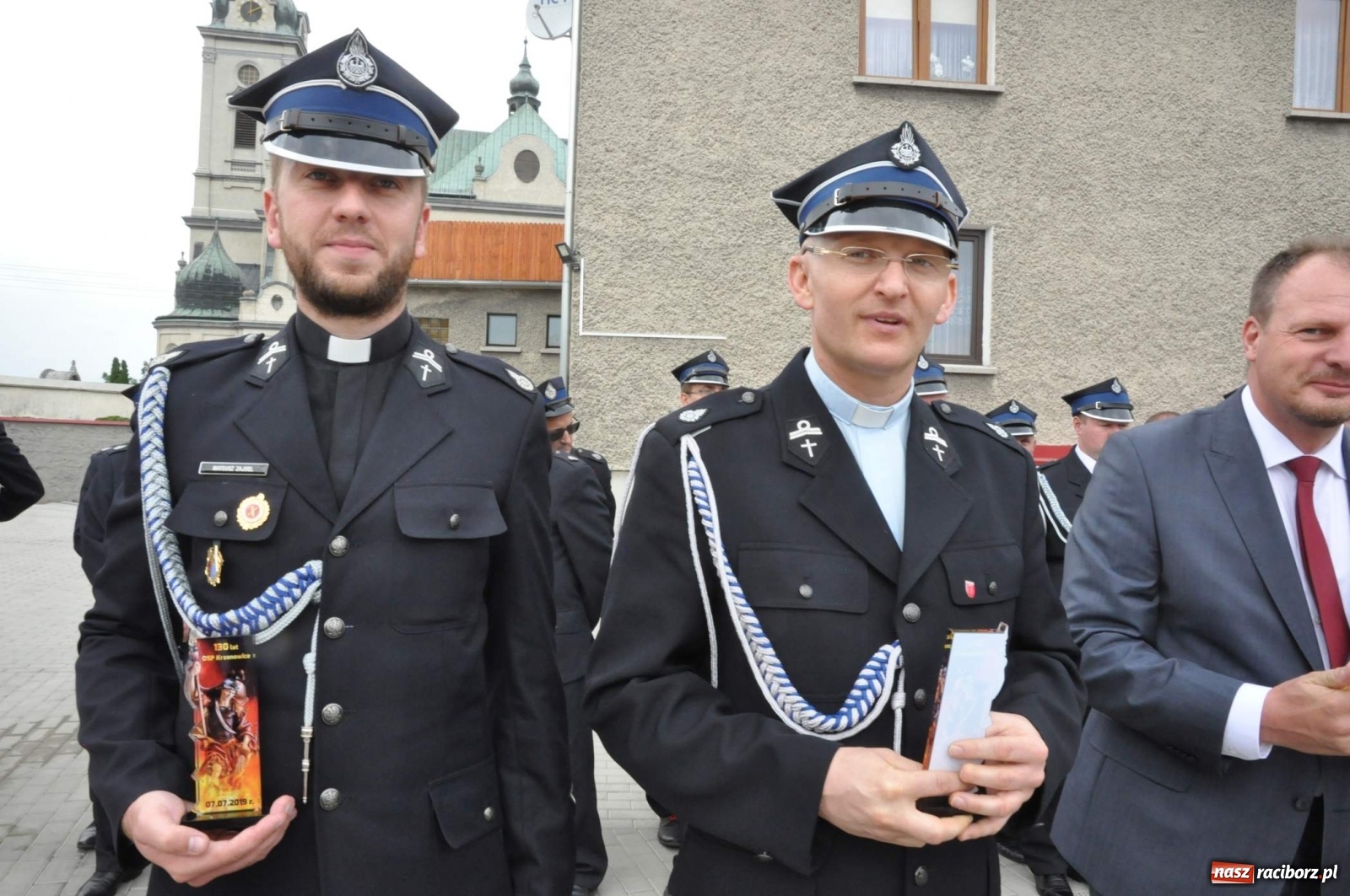 Zdjęcie w galerii na portalu naszraciborz.pl: Radość, łzy i wzruszenie. Strażacy z Krzanowic świętowali 130-lecie i żegnali swojego kapelana [FOTO i WIDEO] wiadomości z regionu