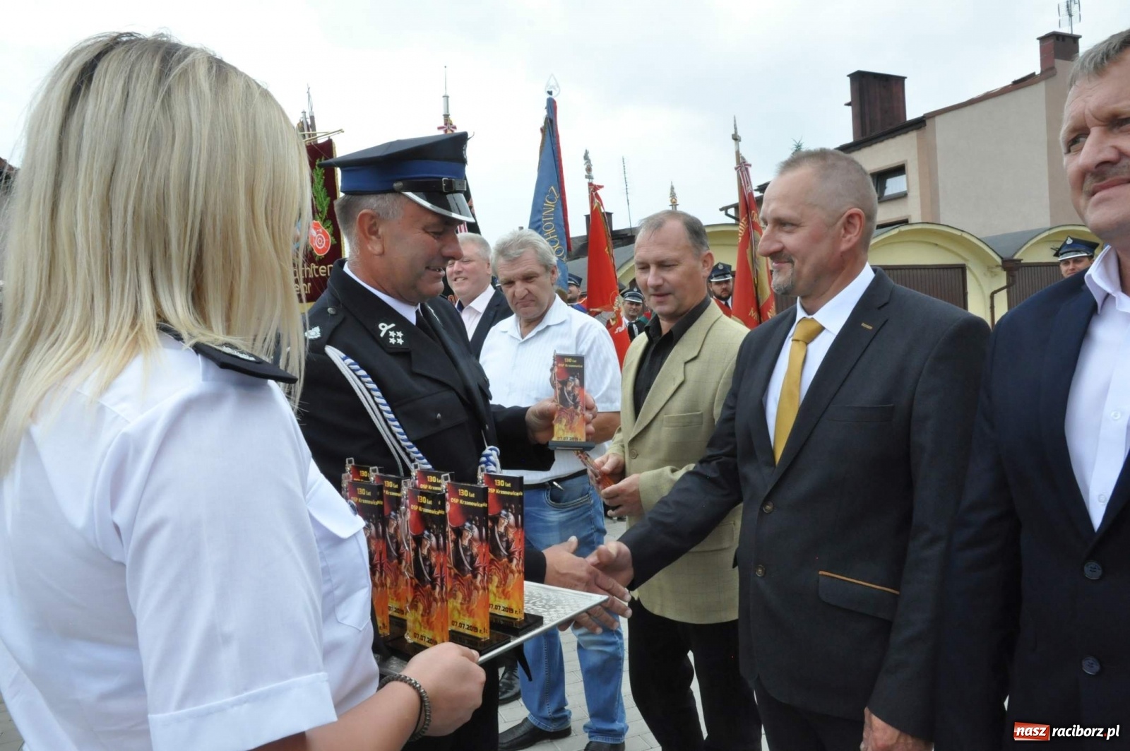 Zdjęcie w galerii na portalu naszraciborz.pl: Radość, łzy i wzruszenie. Strażacy z Krzanowic świętowali 130-lecie i żegnali swojego kapelana [FOTO i WIDEO] wiadomości z regionu