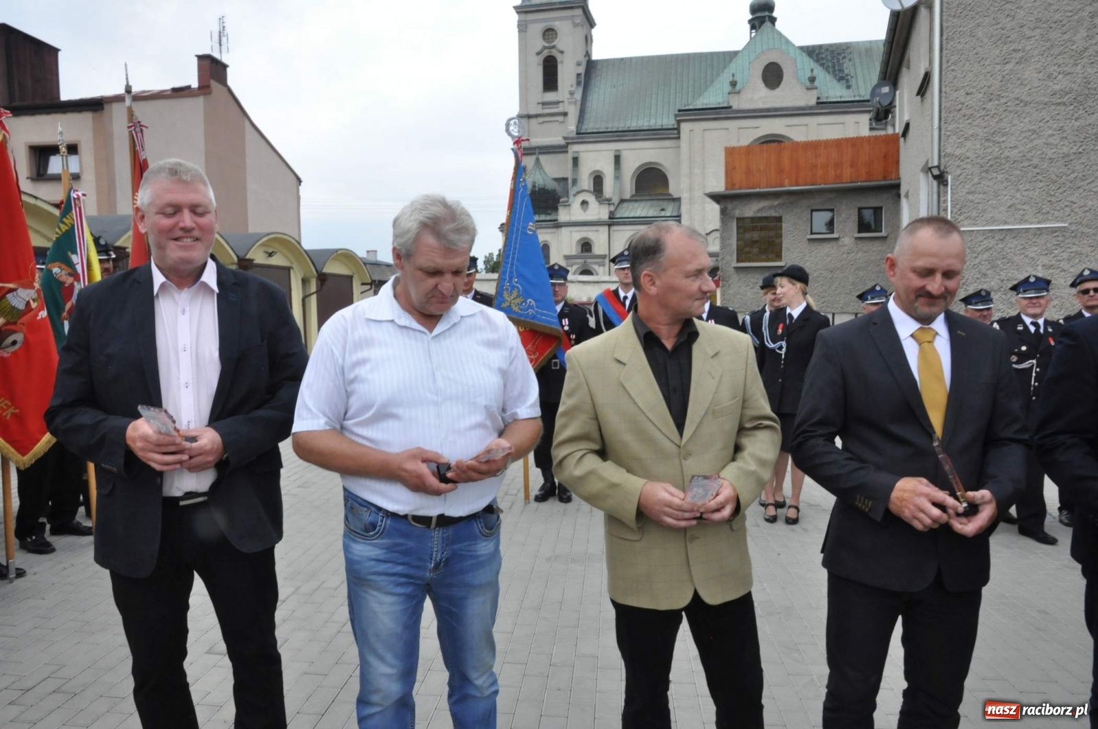 Zdjęcie w galerii na portalu naszraciborz.pl: Radość, łzy i wzruszenie. Strażacy z Krzanowic świętowali 130-lecie i żegnali swojego kapelana [FOTO i WIDEO] wiadomości z regionu