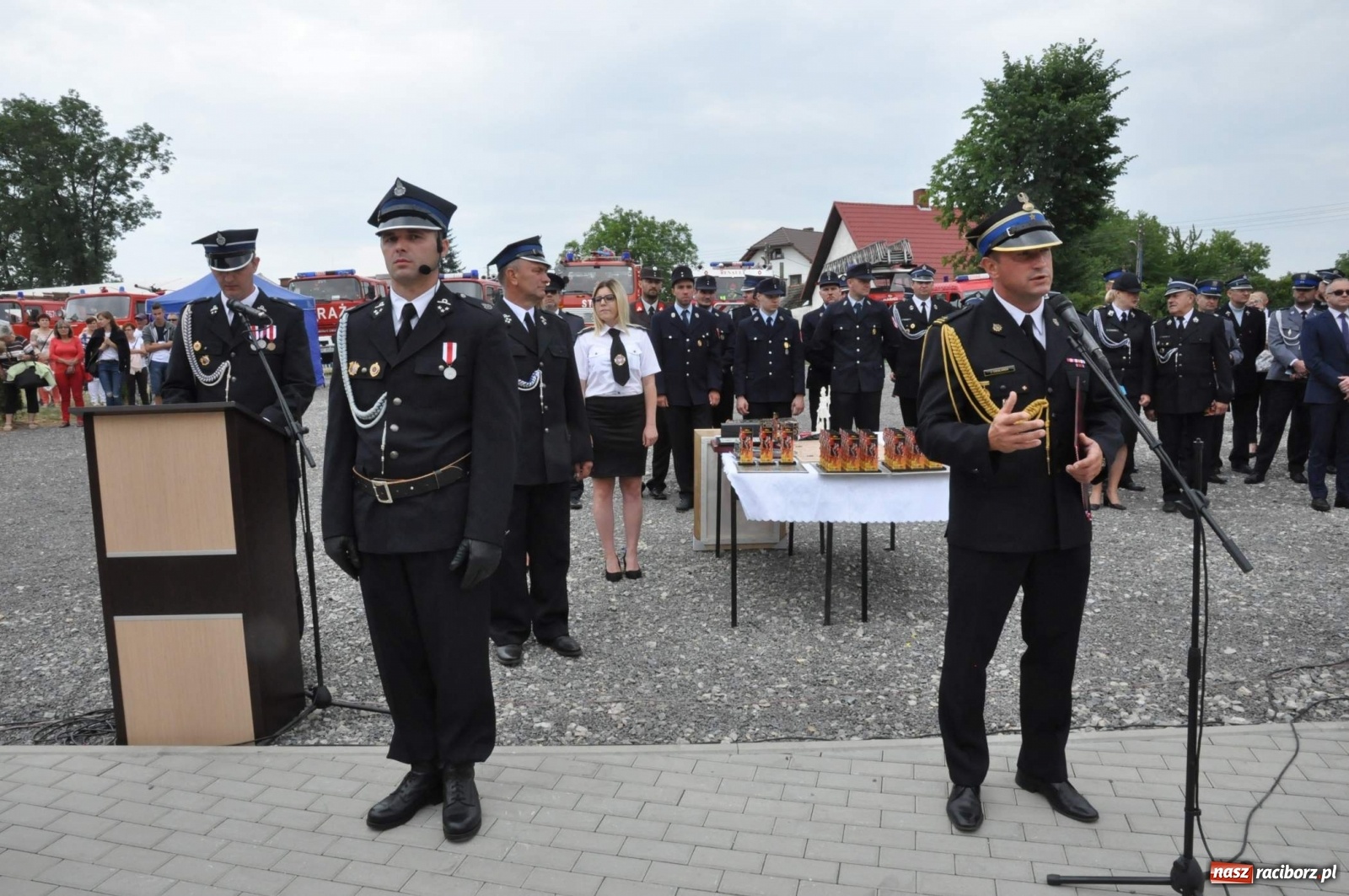 Zdjęcie w galerii na portalu naszraciborz.pl: Radość, łzy i wzruszenie. Strażacy z Krzanowic świętowali 130-lecie i żegnali swojego kapelana [FOTO i WIDEO] wiadomości z regionu