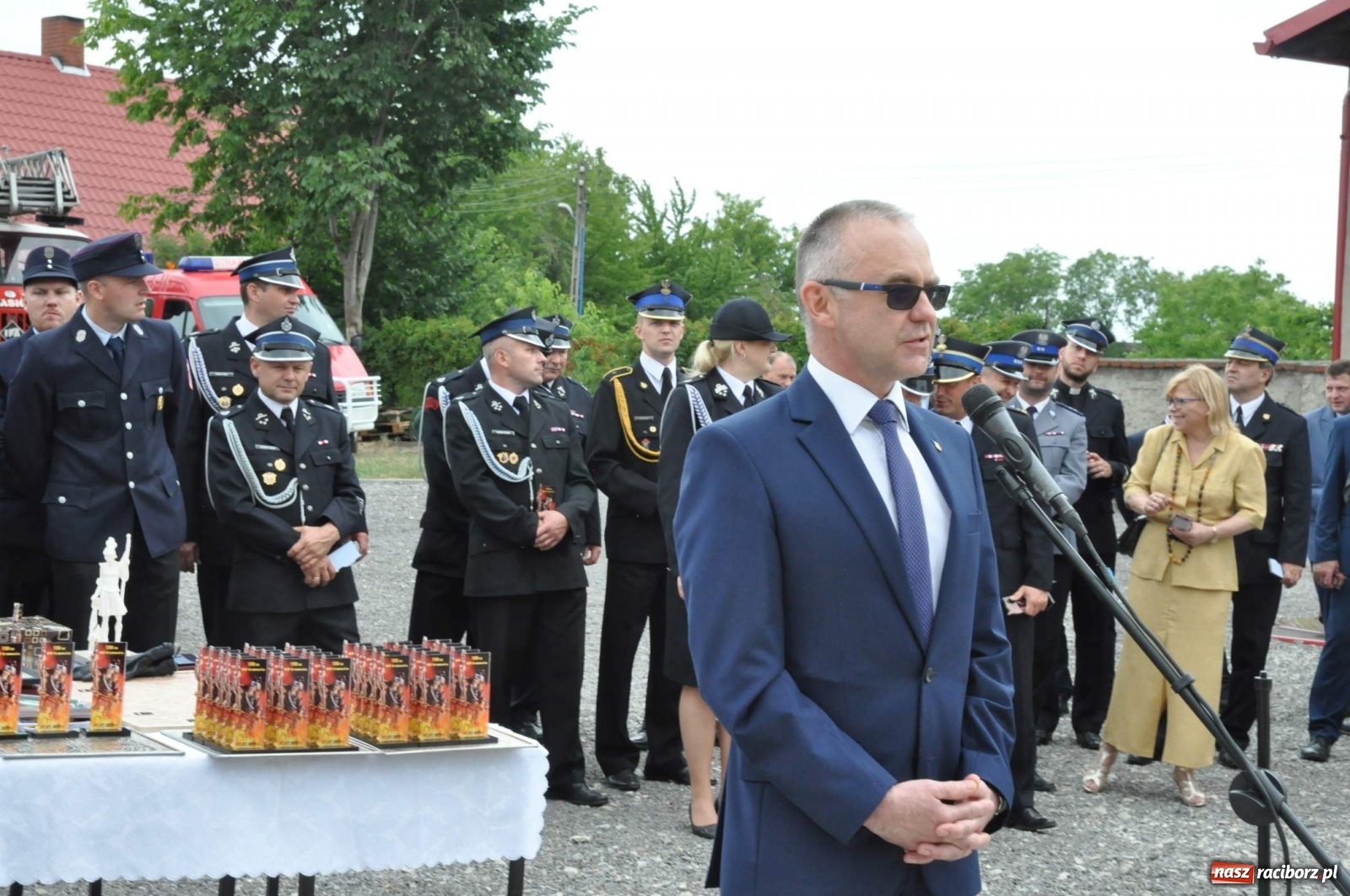 Zdjęcie w galerii na portalu naszraciborz.pl: Radość, łzy i wzruszenie. Strażacy z Krzanowic świętowali 130-lecie i żegnali swojego kapelana [FOTO i WIDEO] wiadomości z regionu