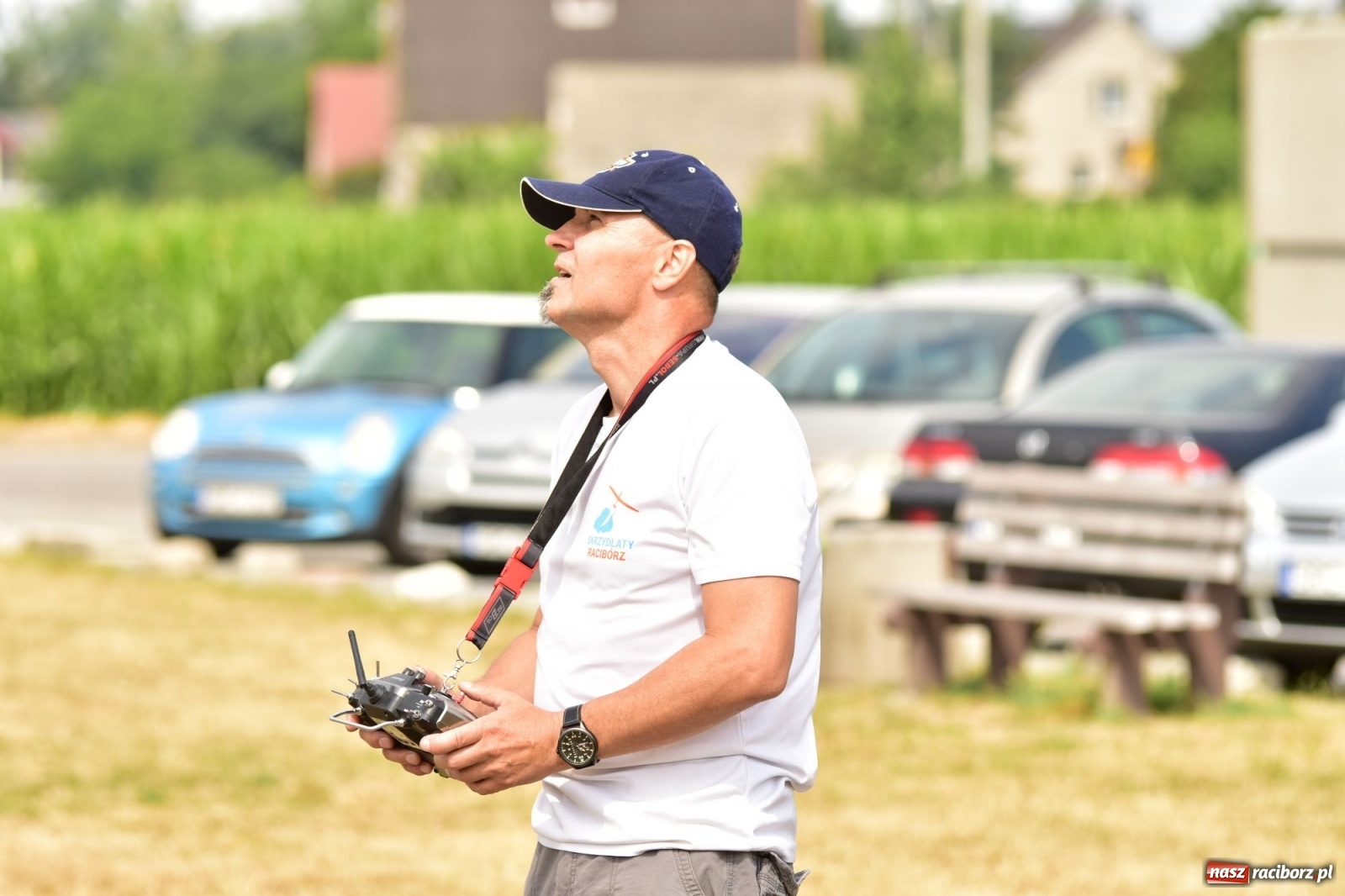 Zdjęcie w galerii na portalu naszraciborz.pl: Papierowe samoloty wzbiły się do nieba [FOTO] wiadomości z regionu