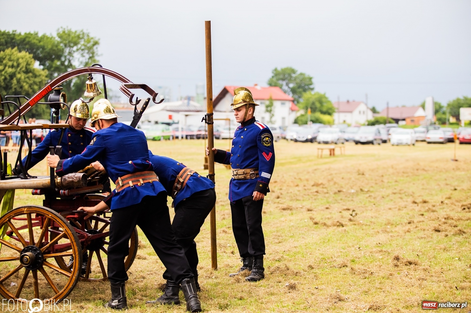 Zdjęcie w galerii na portalu naszraciborz.pl: Bieńkowickie zawody sikawek konnych. Tworków z głównym trofeum [FOTO i WIDEO] wiadomości z regionu