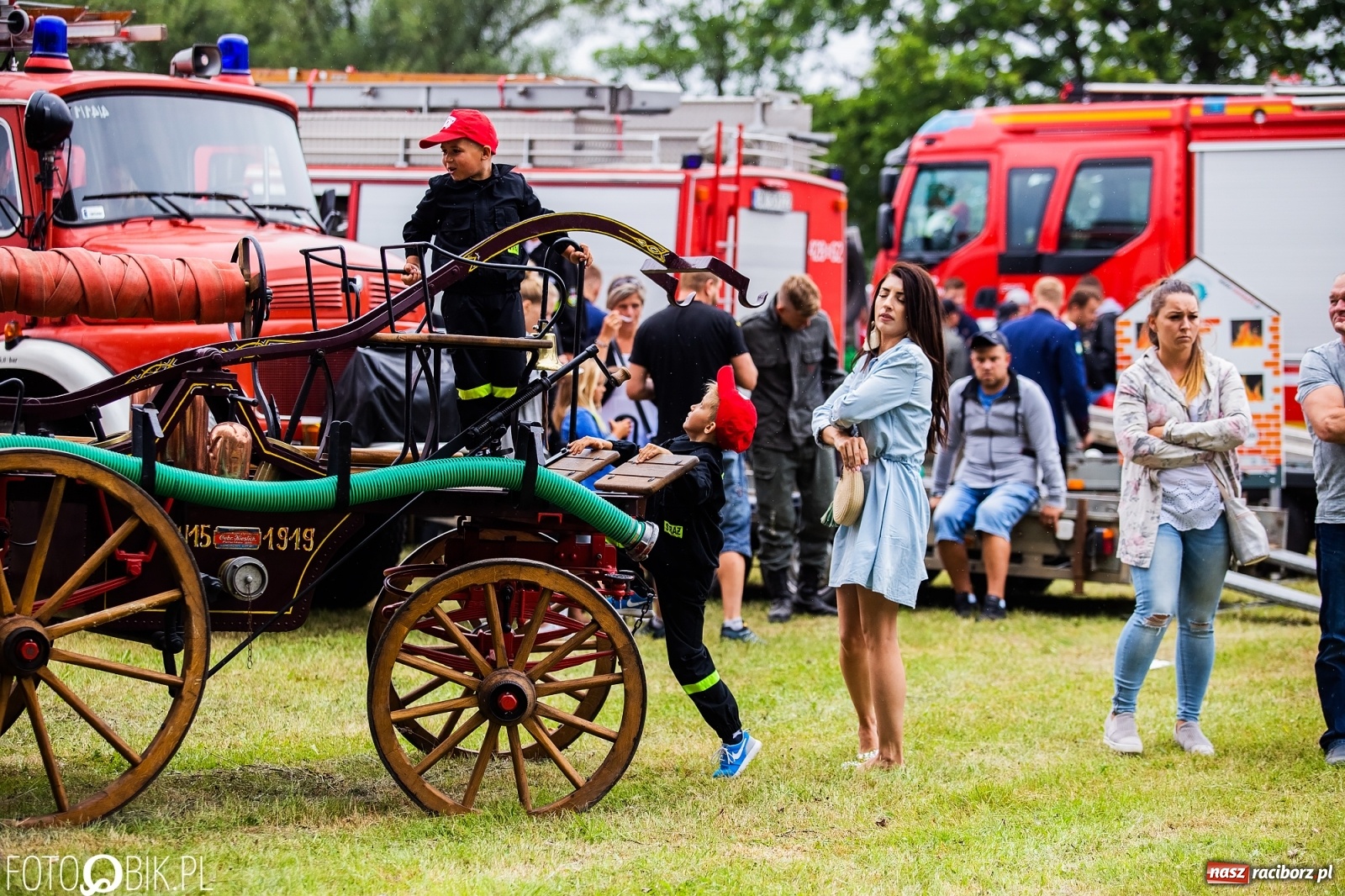 Zdjęcie w galerii na portalu naszraciborz.pl: Bieńkowickie zawody sikawek konnych. Tworków z głównym trofeum [FOTO i WIDEO] wiadomości z regionu