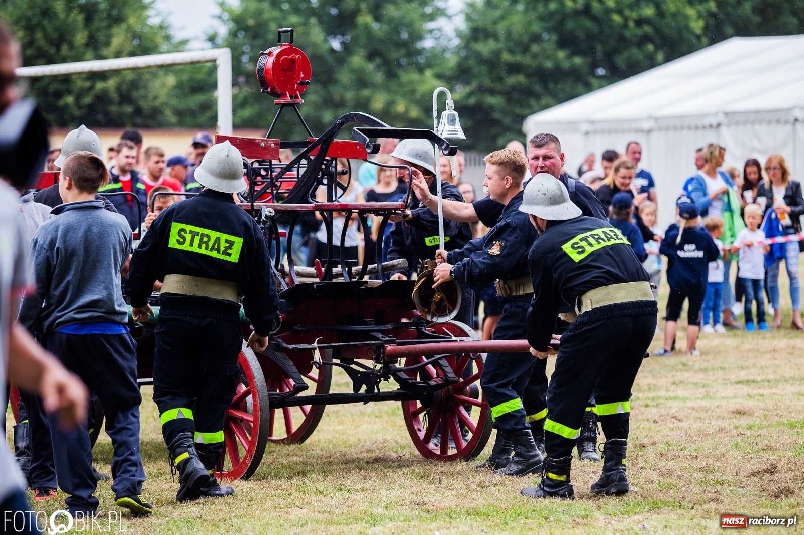 Zdjęcie w galerii na portalu naszraciborz.pl: Bieńkowickie zawody sikawek konnych. Tworków z głównym trofeum [FOTO i WIDEO] wiadomości z regionu