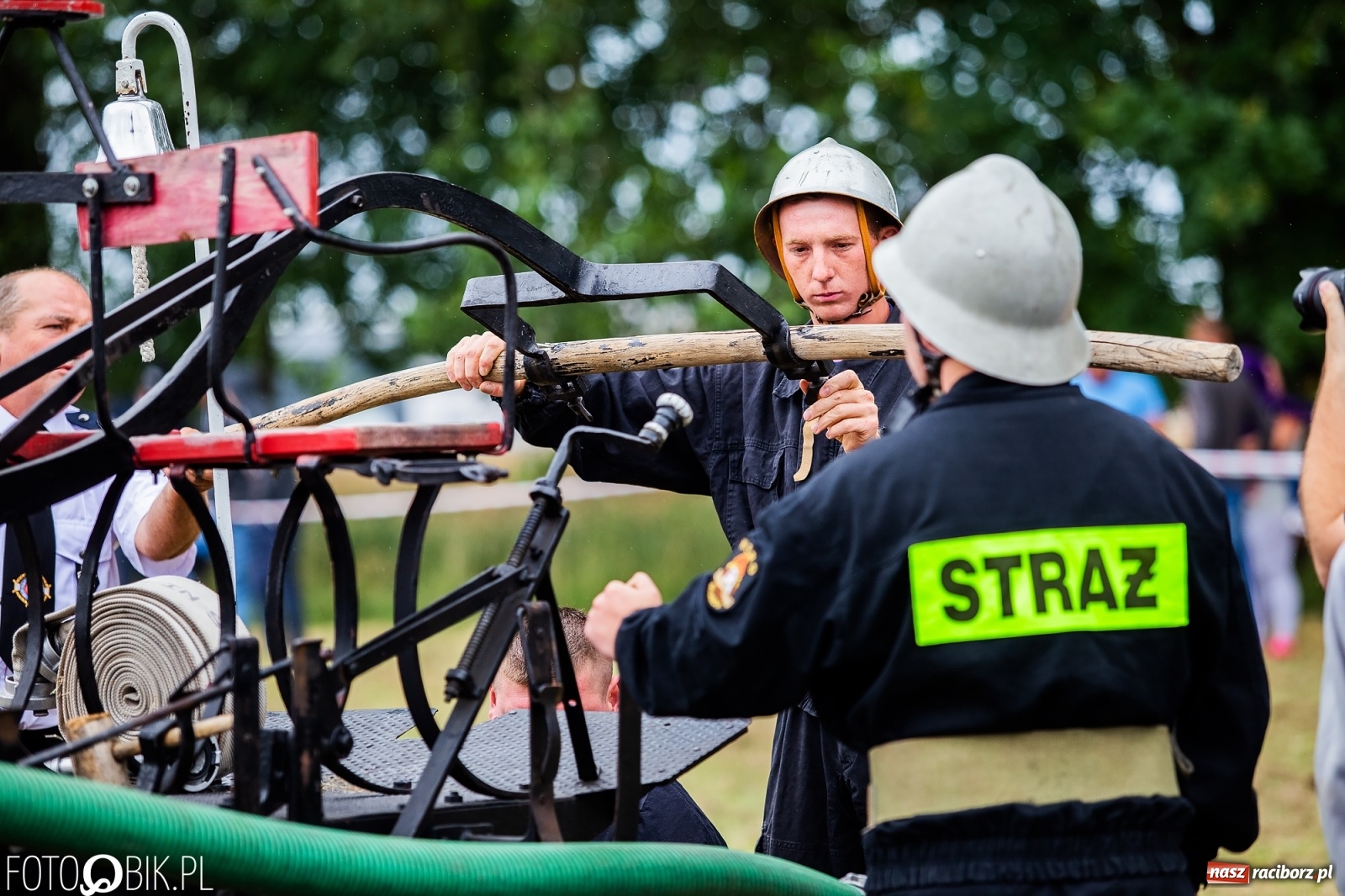 Zdjęcie w galerii na portalu naszraciborz.pl: Bieńkowickie zawody sikawek konnych. Tworków z głównym trofeum [FOTO i WIDEO] wiadomości z regionu