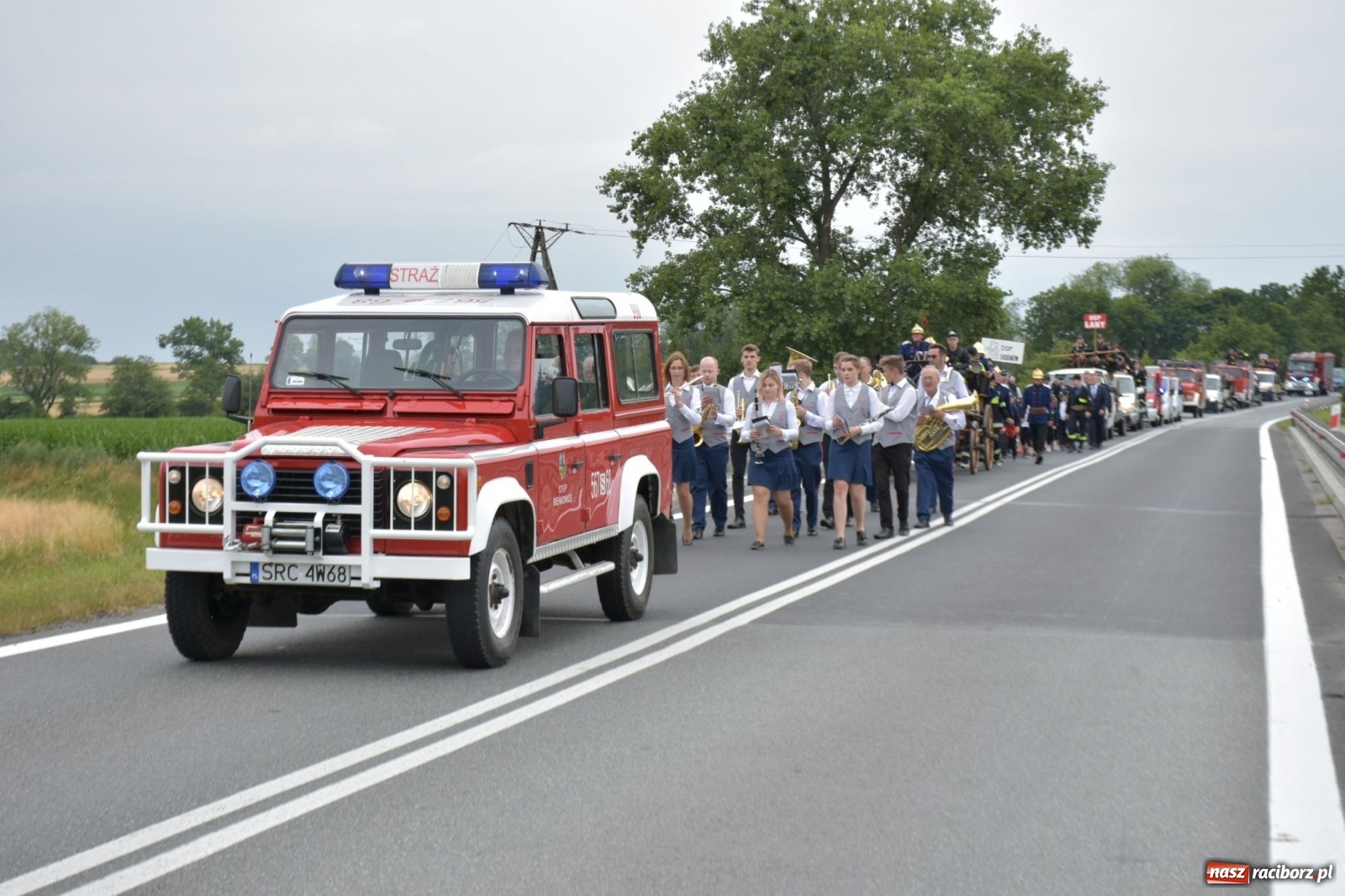 Zdjęcie w galerii na portalu naszraciborz.pl: Bieńkowickie zawody sikawek konnych. Tworków z głównym trofeum [FOTO i WIDEO] wiadomości z regionu