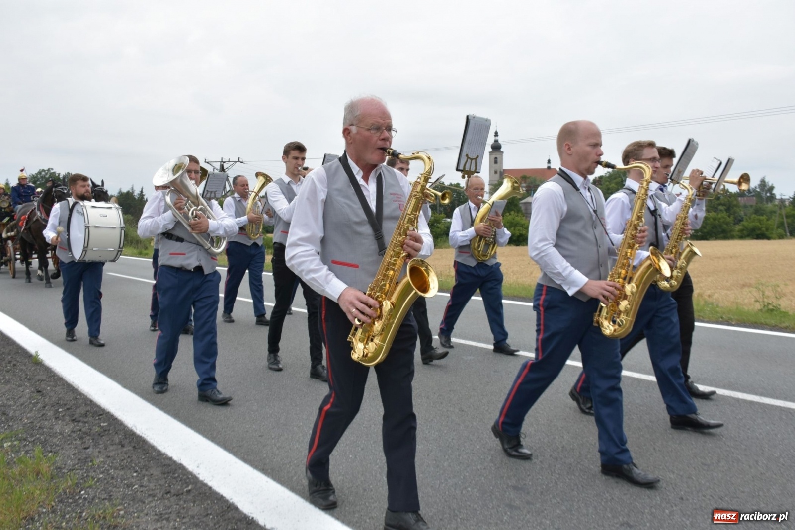 Zdjęcie w galerii na portalu naszraciborz.pl: Bieńkowickie zawody sikawek konnych. Tworków z głównym trofeum [FOTO i WIDEO] wiadomości z regionu