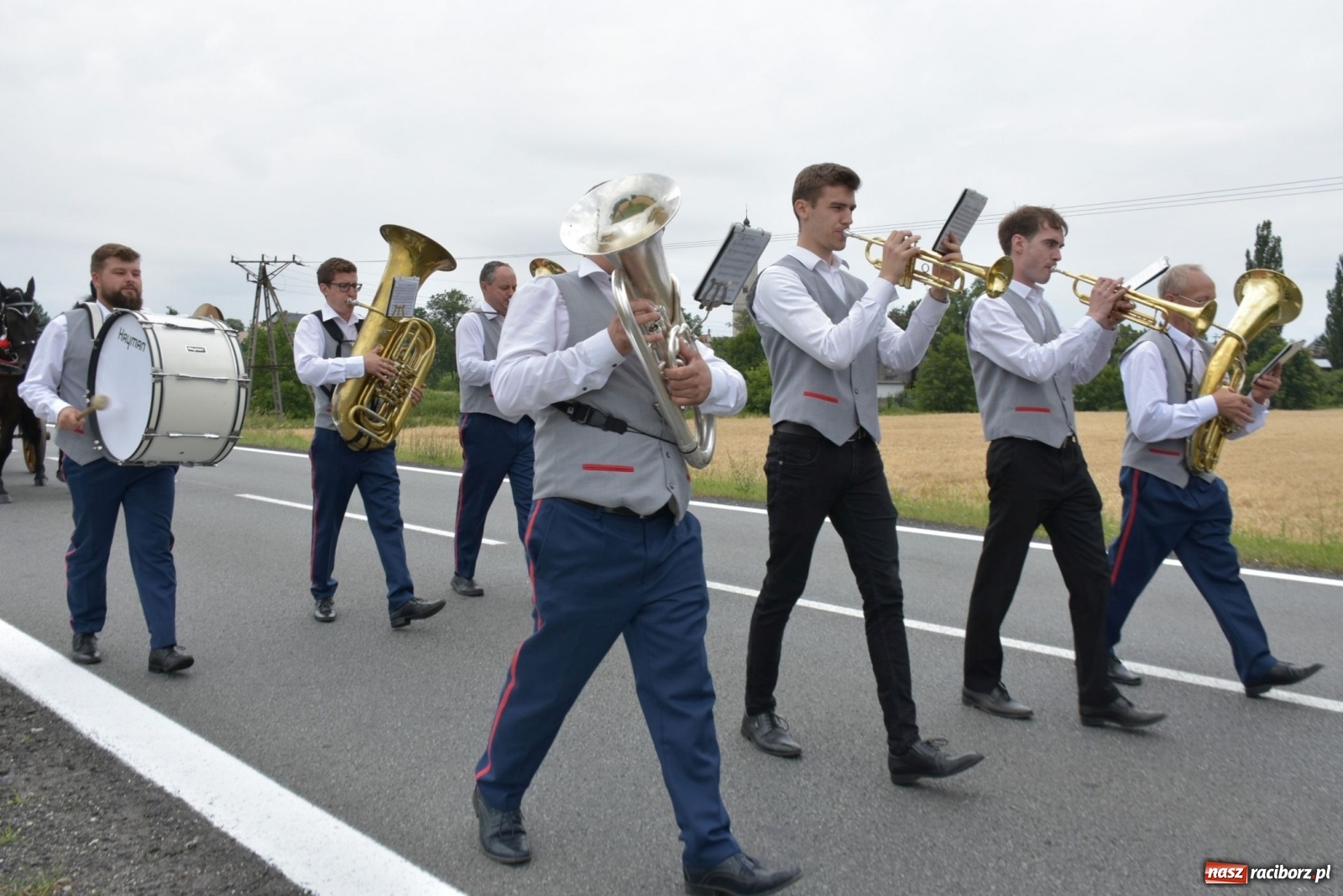 Zdjęcie w galerii na portalu naszraciborz.pl: Bieńkowickie zawody sikawek konnych. Tworków z głównym trofeum [FOTO i WIDEO] wiadomości z regionu