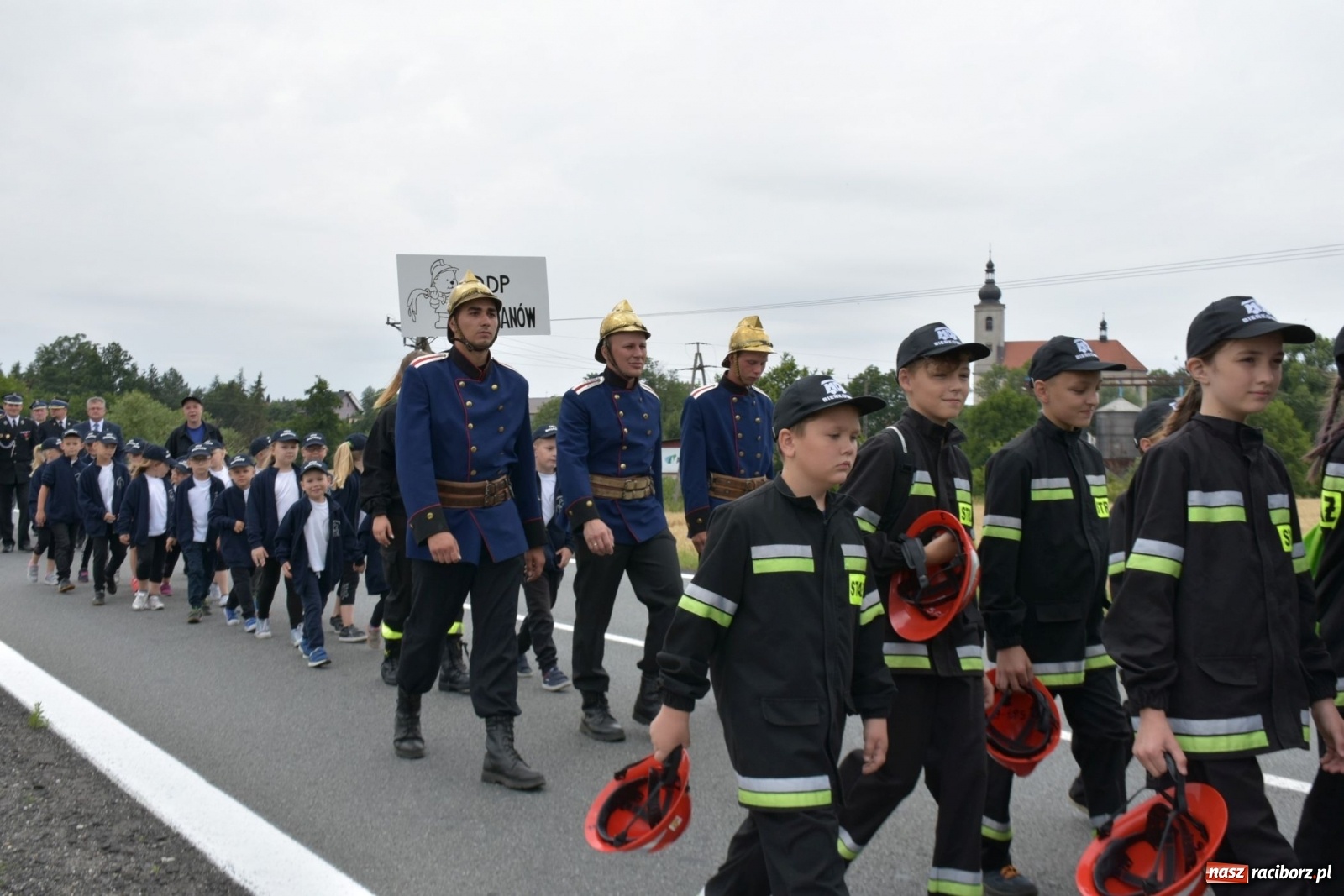 Zdjęcie w galerii na portalu naszraciborz.pl: Bieńkowickie zawody sikawek konnych. Tworków z głównym trofeum [FOTO i WIDEO] wiadomości z regionu