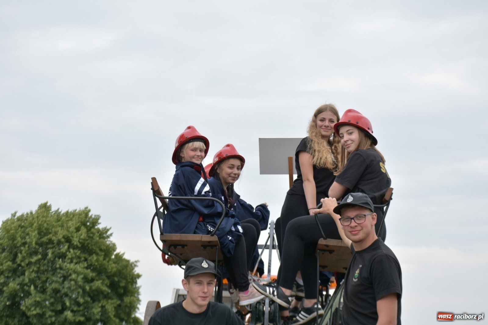 Zdjęcie w galerii na portalu naszraciborz.pl: Bieńkowickie zawody sikawek konnych. Tworków z głównym trofeum [FOTO i WIDEO] wiadomości z regionu