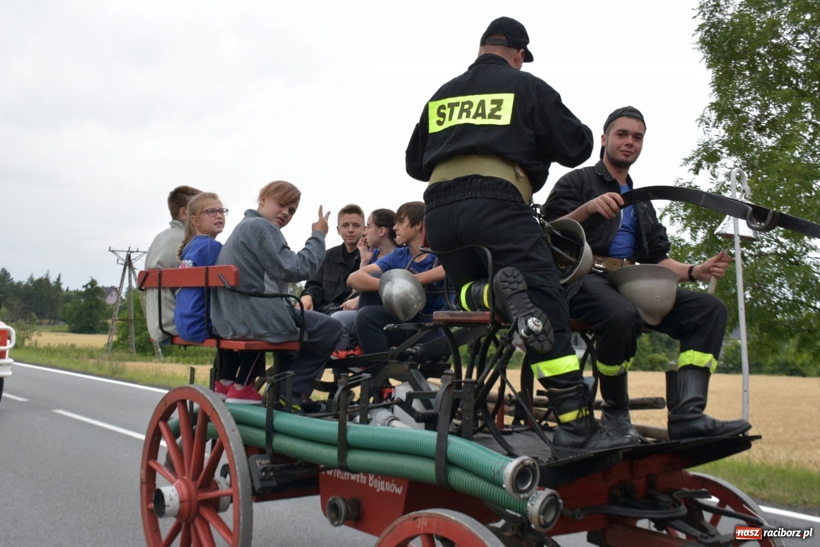 Zdjęcie w galerii na portalu naszraciborz.pl: Bieńkowickie zawody sikawek konnych. Tworków z głównym trofeum [FOTO i WIDEO] wiadomości z regionu