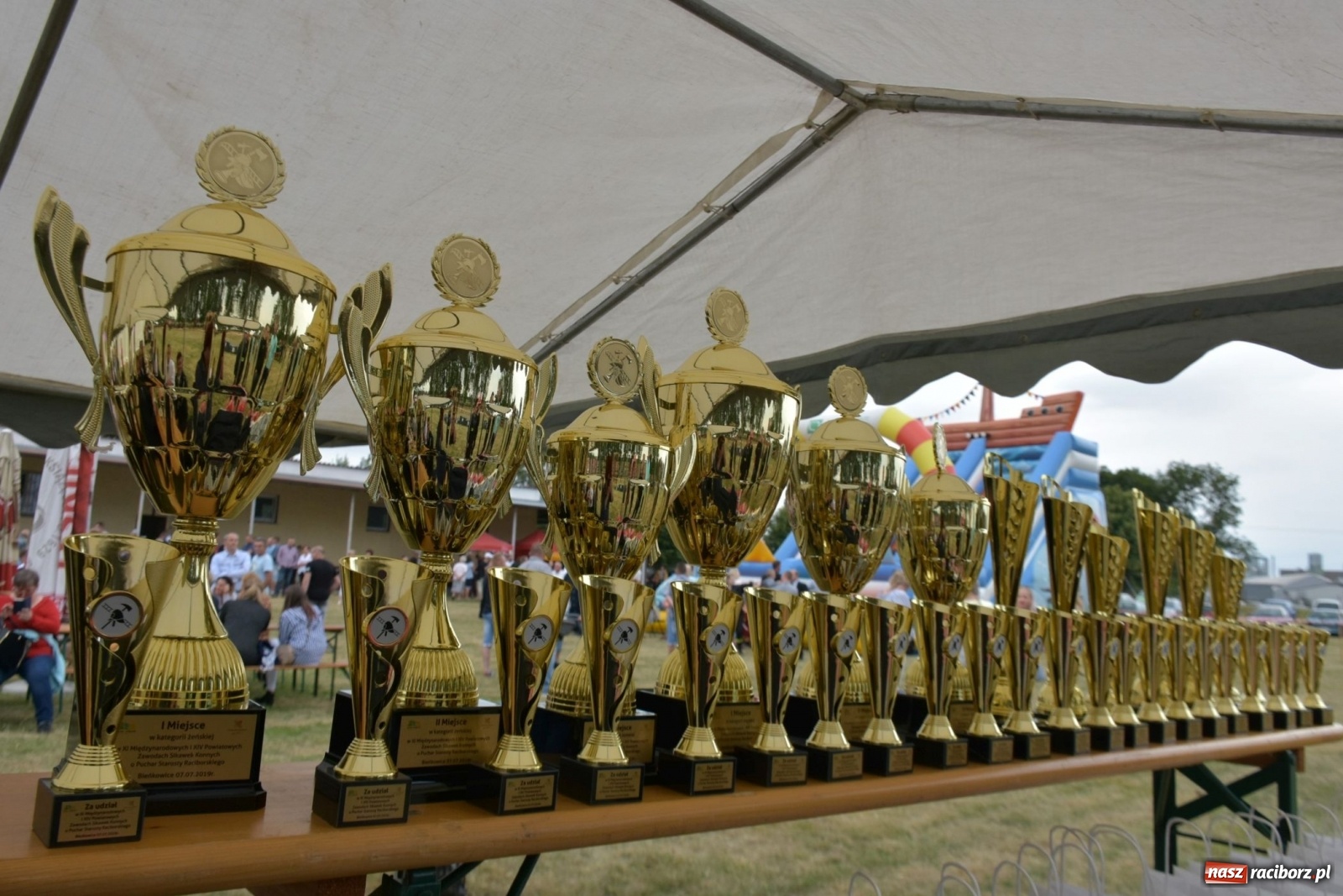 Zdjęcie w galerii na portalu naszraciborz.pl: Bieńkowickie zawody sikawek konnych. Tworków z głównym trofeum [FOTO i WIDEO] wiadomości z regionu