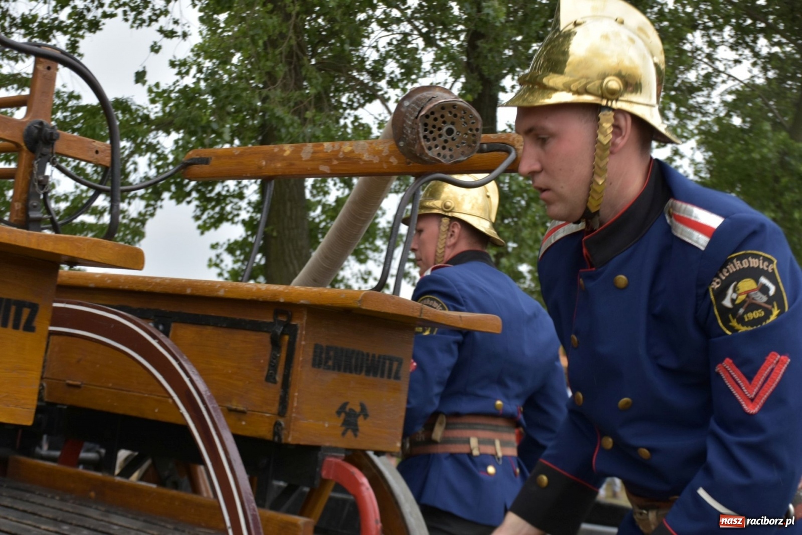 Zdjęcie w galerii na portalu naszraciborz.pl: Bieńkowickie zawody sikawek konnych. Tworków z głównym trofeum [FOTO i WIDEO] wiadomości z regionu