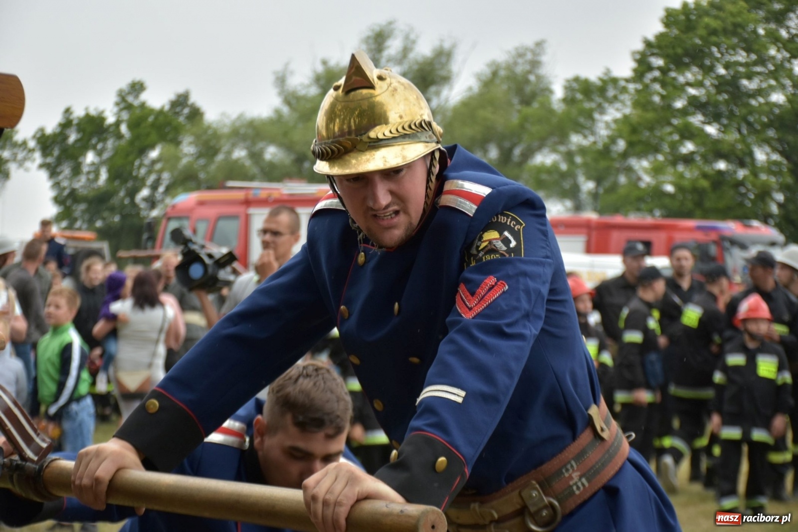 Zdjęcie w galerii na portalu naszraciborz.pl: Bieńkowickie zawody sikawek konnych. Tworków z głównym trofeum [FOTO i WIDEO] wiadomości z regionu