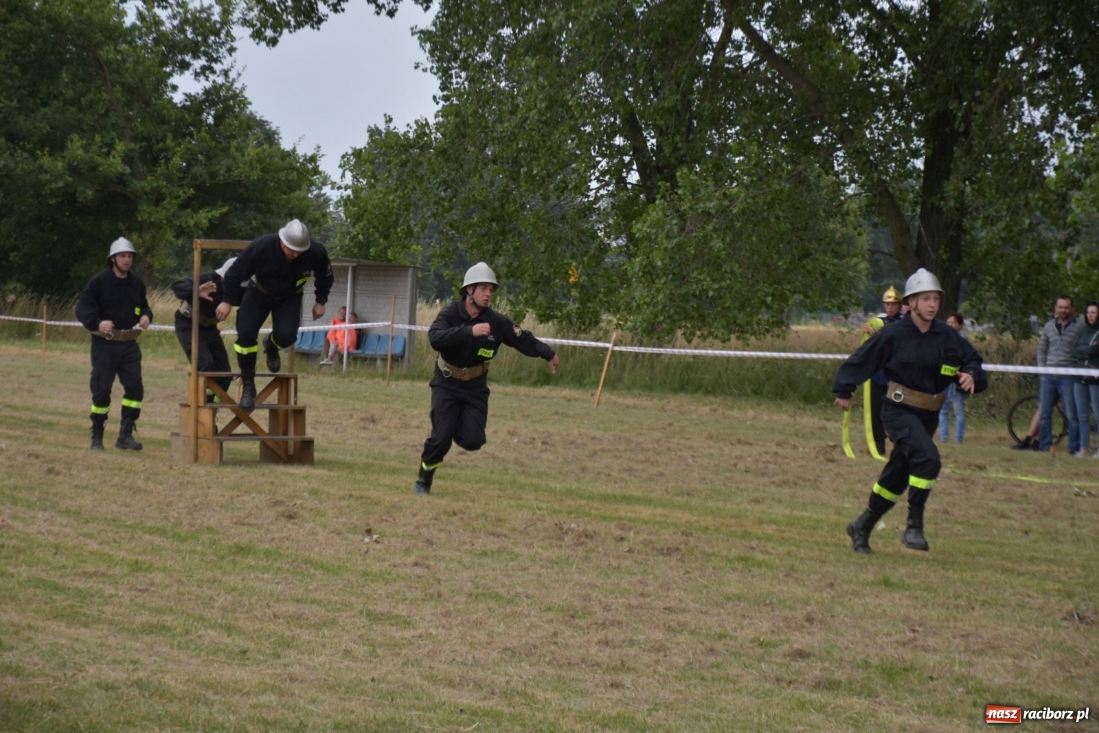 Zdjęcie w galerii na portalu naszraciborz.pl: Bieńkowickie zawody sikawek konnych. Tworków z głównym trofeum [FOTO i WIDEO] wiadomości z regionu